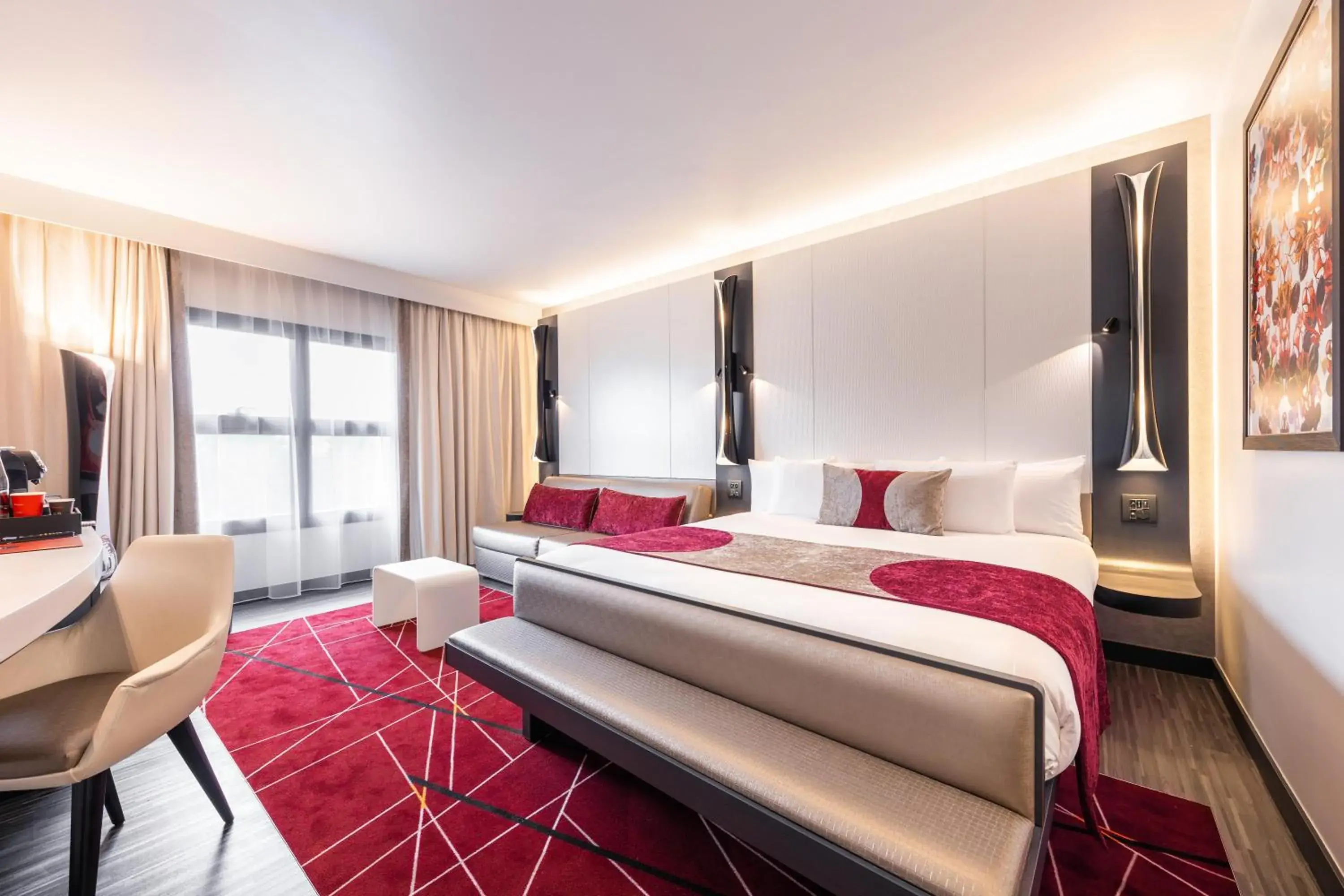 Superior Room - single occupancy in Disney Hotel New York - The Art of Marvel Superior Room - single occupancy in Disney Hotel New York - The Art of Marvel