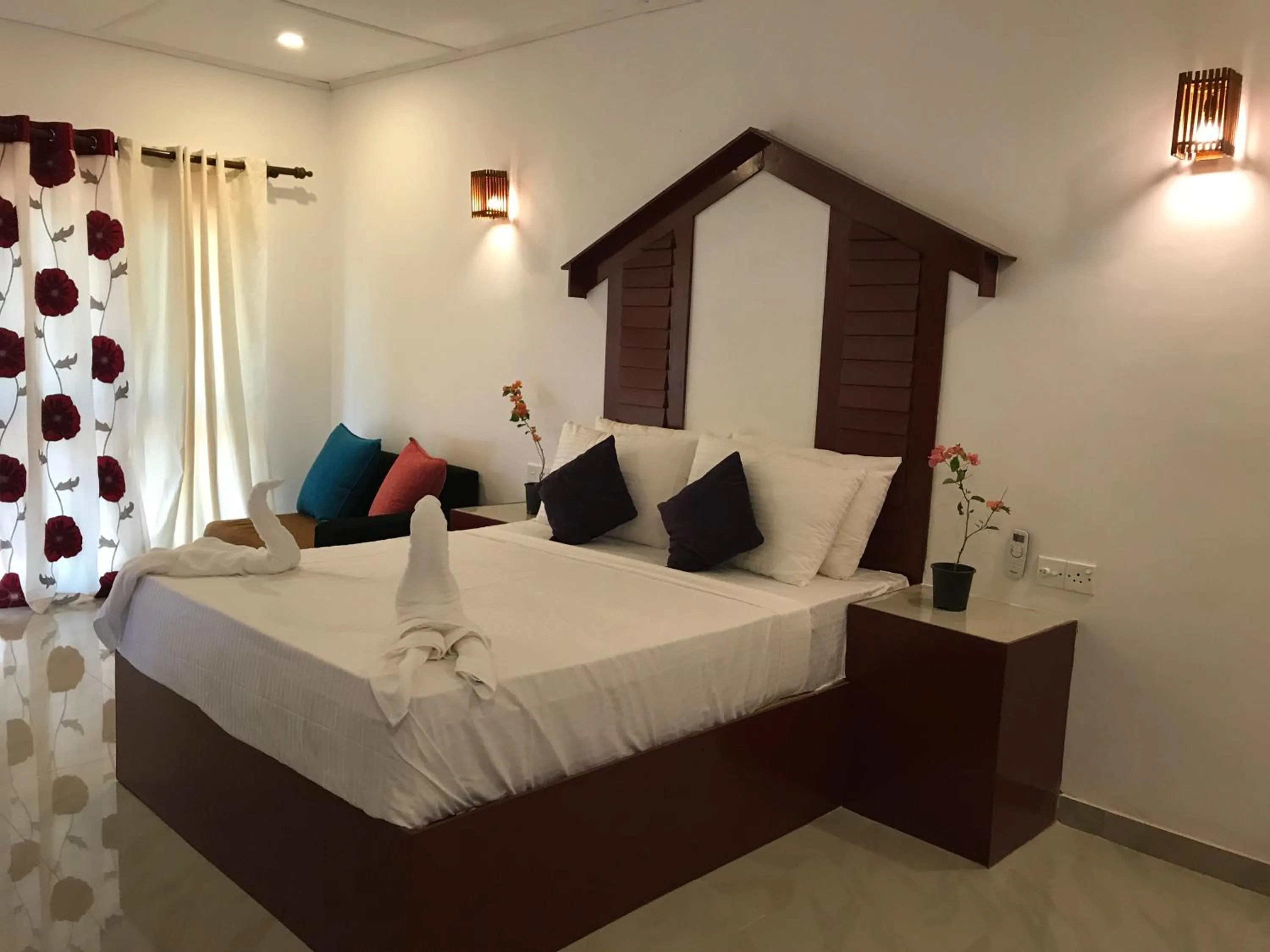 Photo of the whole room, Bed in Sunshine Resort & Spa Sigiriya