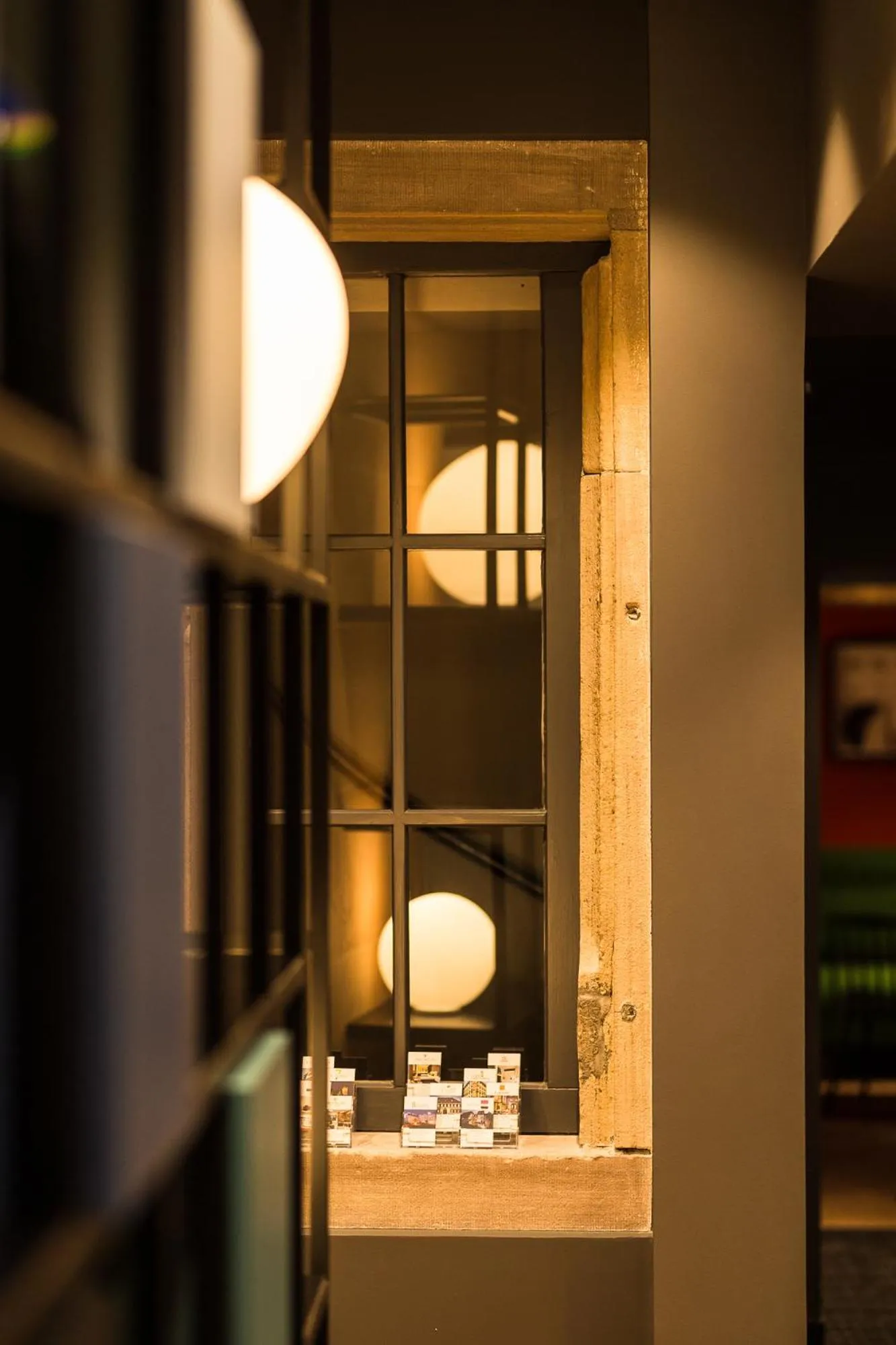 Property building in Hôtel Du Dragon