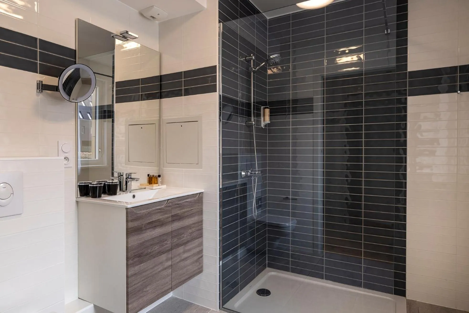 Bathroom in Hôtel Du Dragon