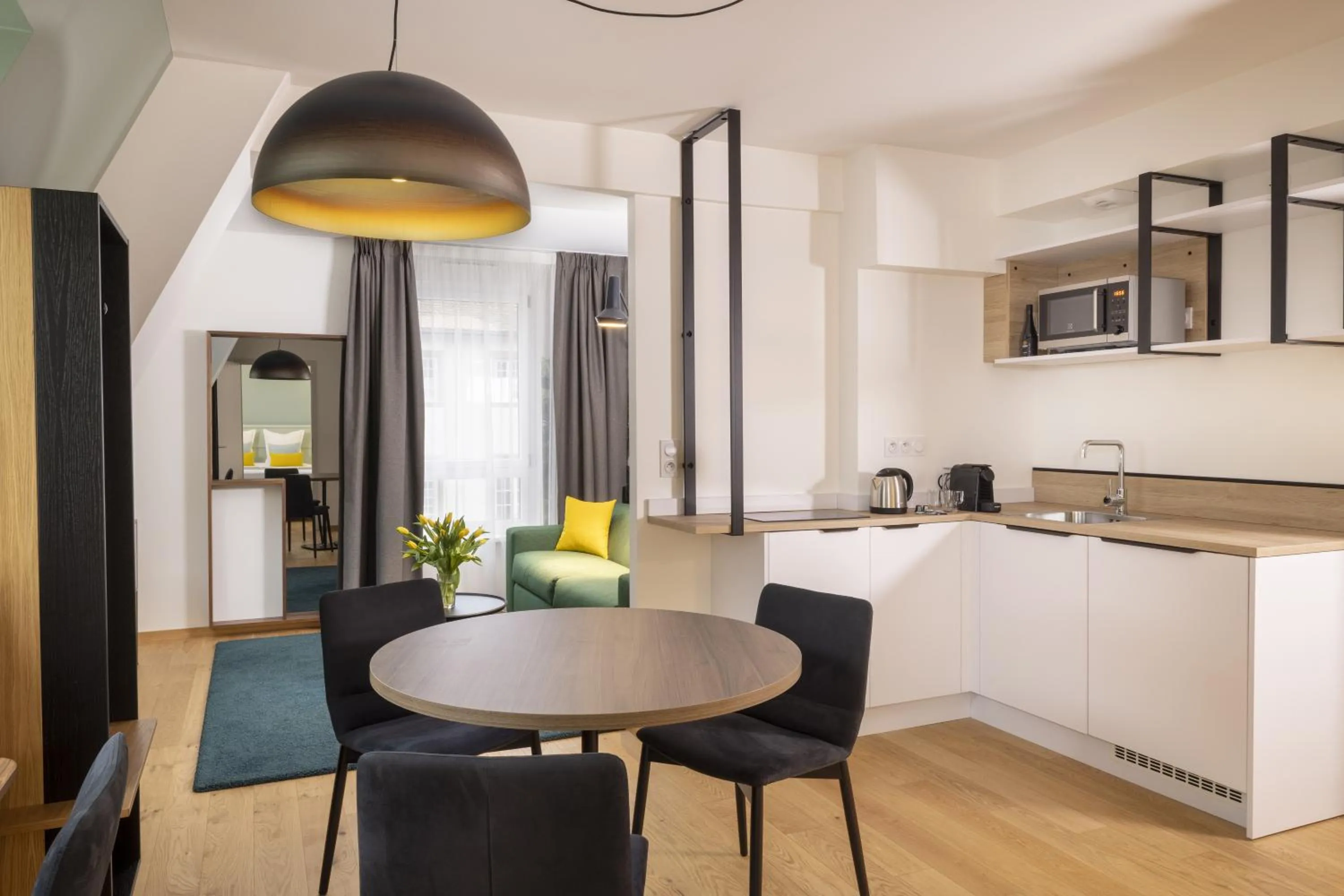 Kitchen or kitchenette in Hôtel Du Dragon