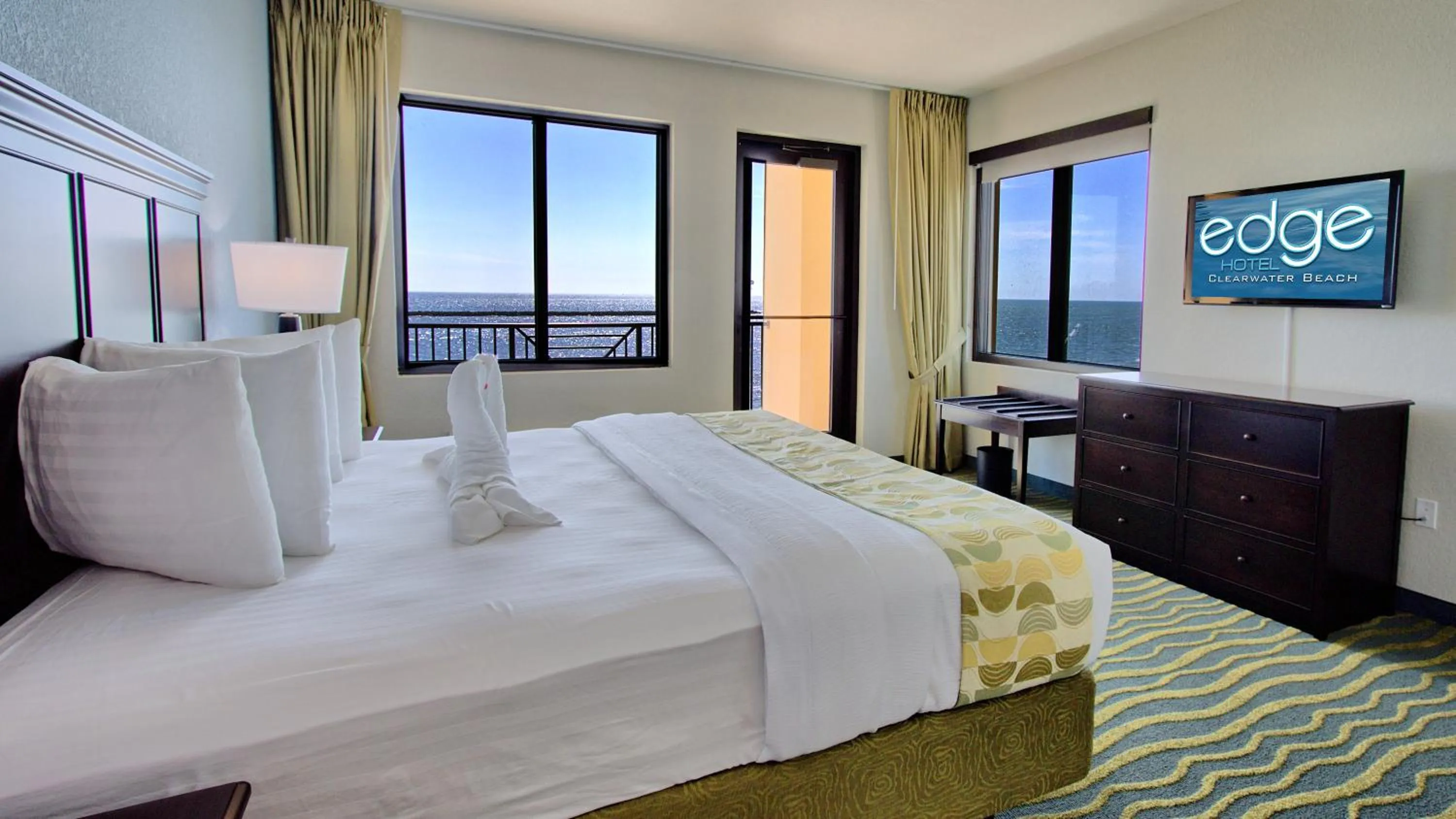 Photo of the whole room, Bed in Edge Hotel Clearwater Beach