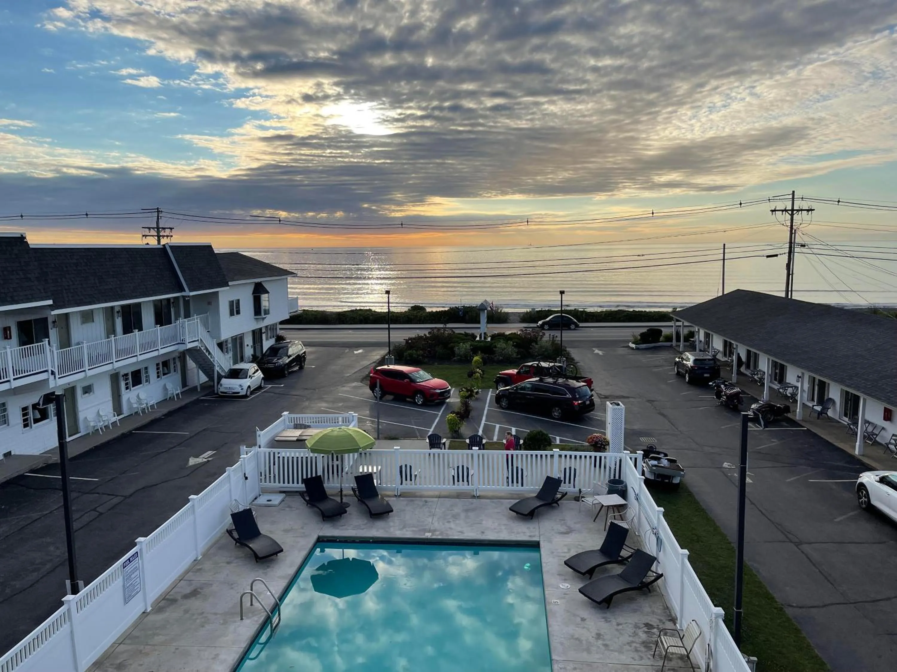 Pool view in Sea Latch Inn