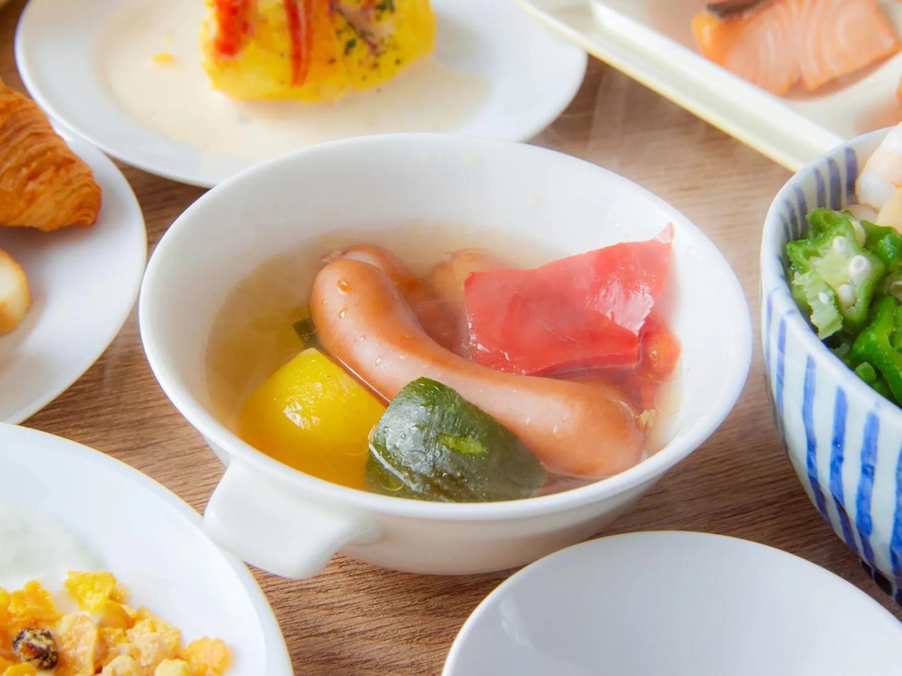 Buffet breakfast in Goi Grand Hotel