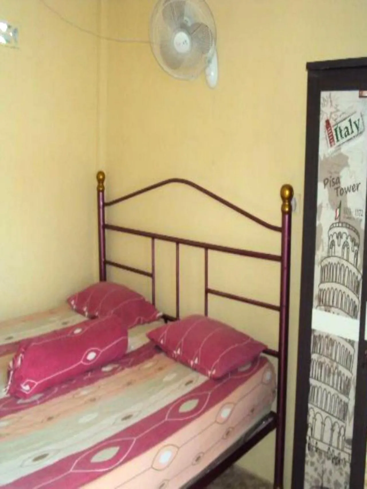 Bed in Kenangan Guest House