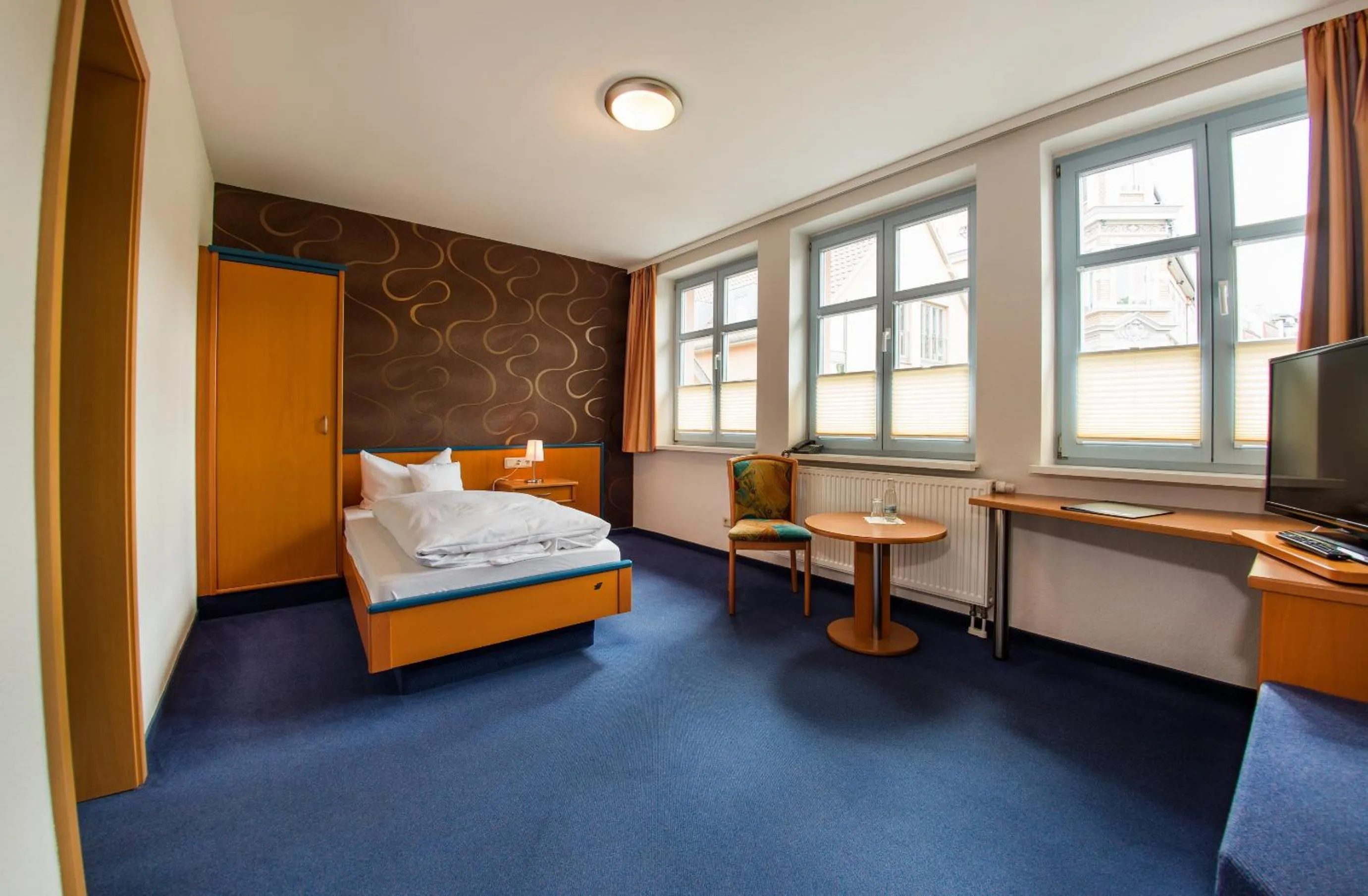 Photo of the whole room, Bed in B&S Hotel Am Bachhaus