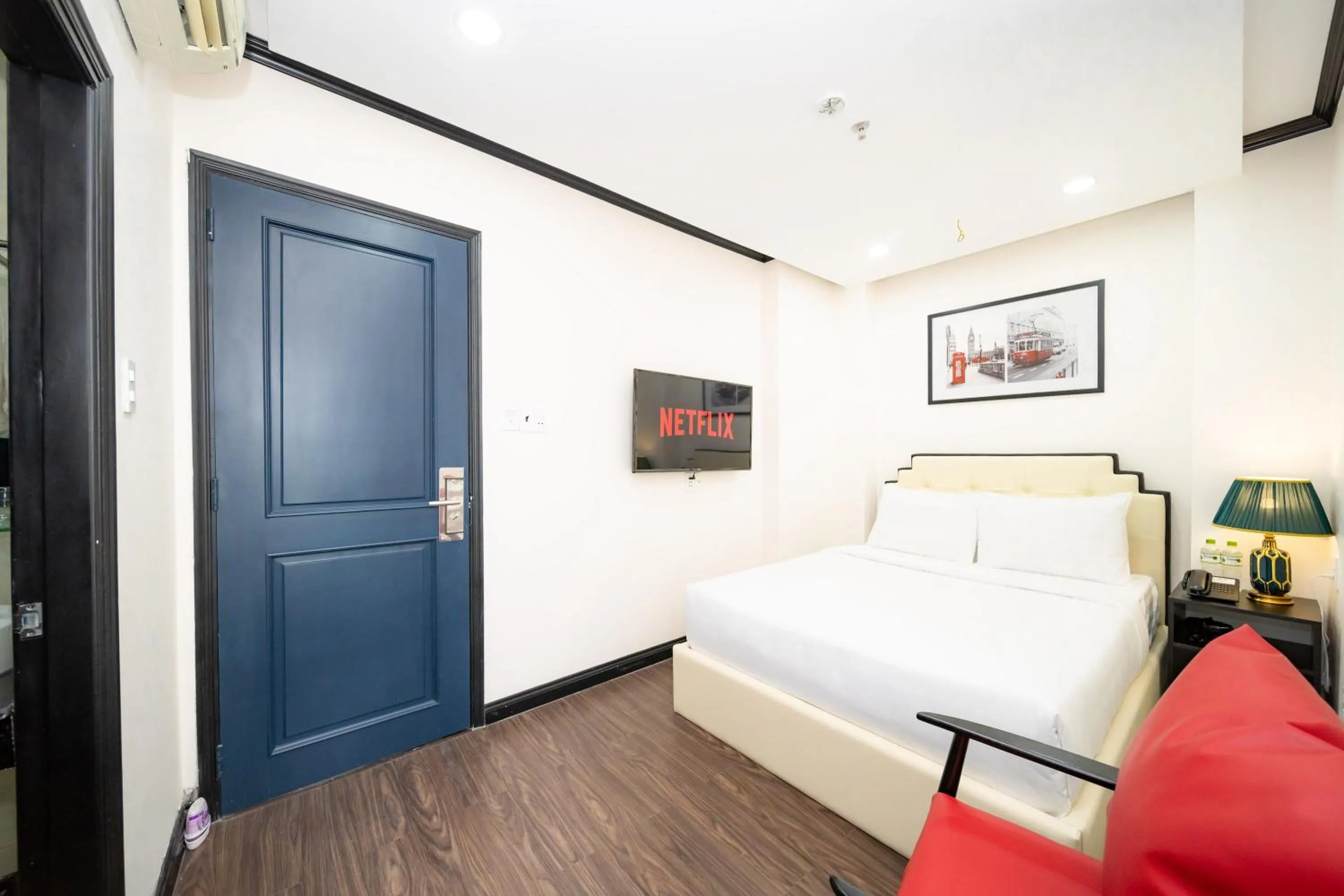 Bed in The Passion Suites Hotel & Spa