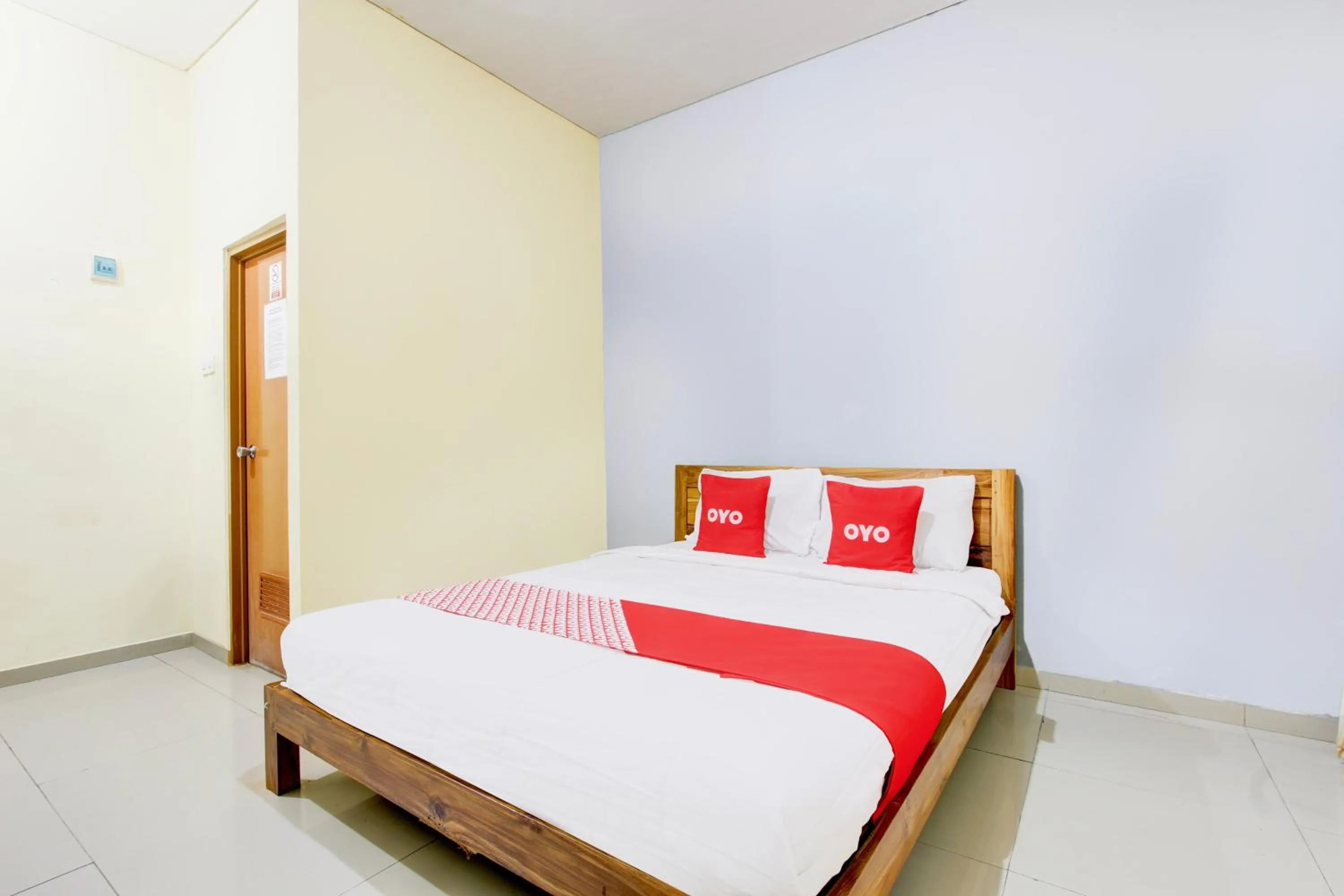 Bedroom, Bed in Hotel O Pogung Near Near Ugm Formerly Maleo Residence