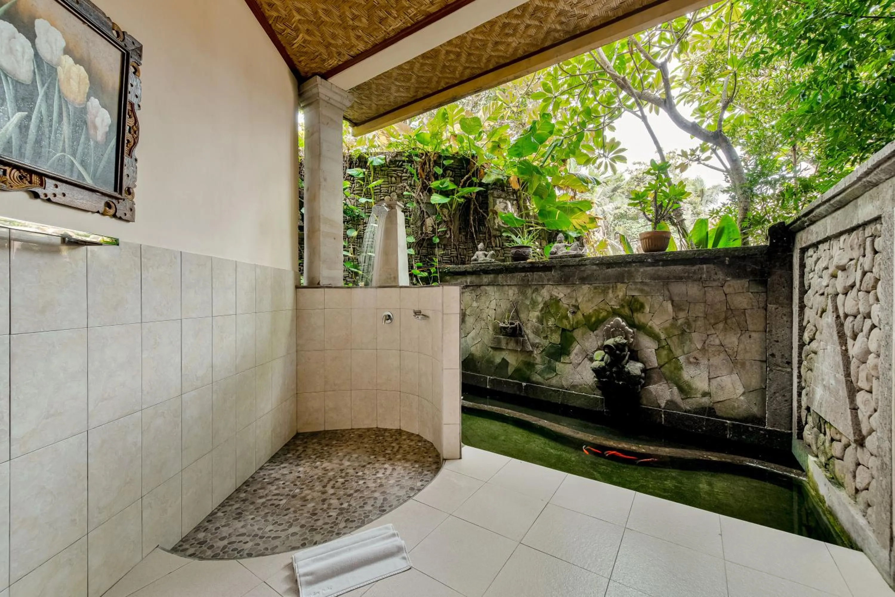 Bathroom in Kebun Indah Ubud