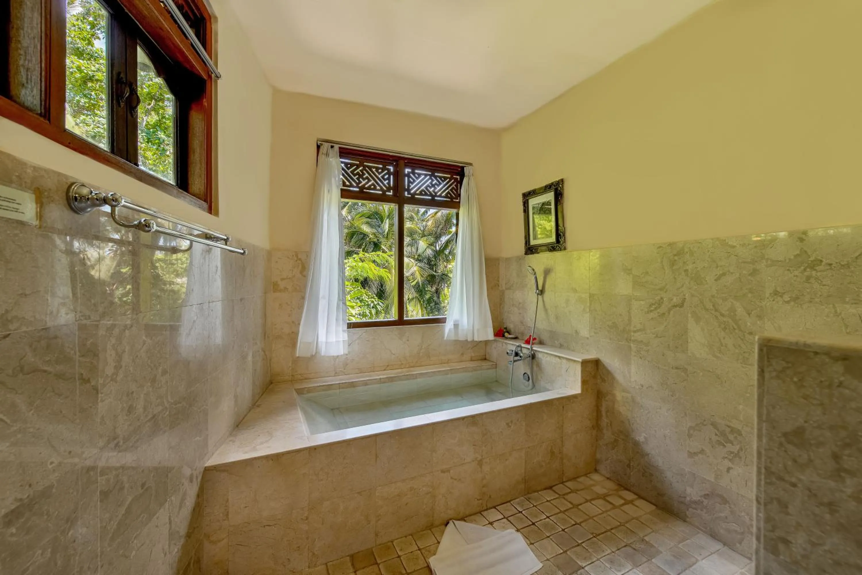 Bath in Kebun Indah Ubud