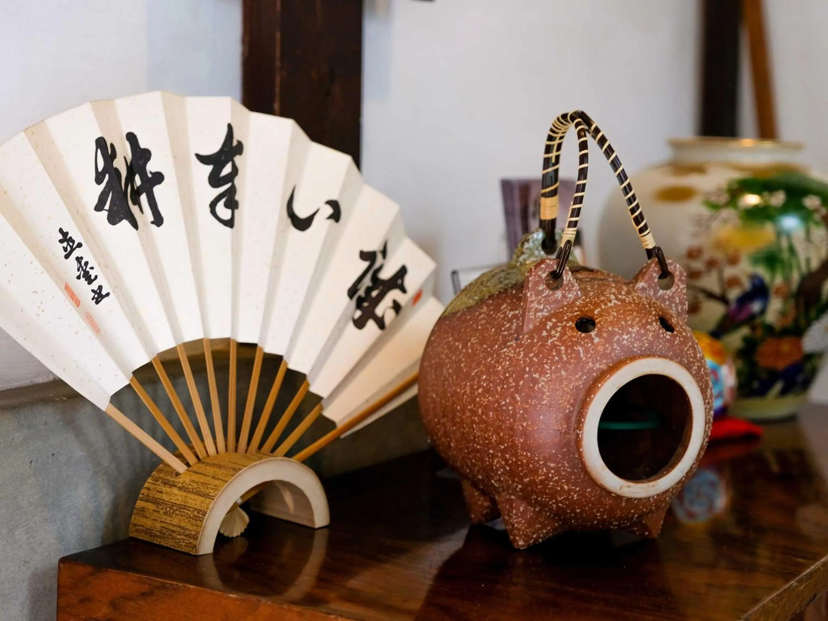 Decorative detail in K-style kinkakuji