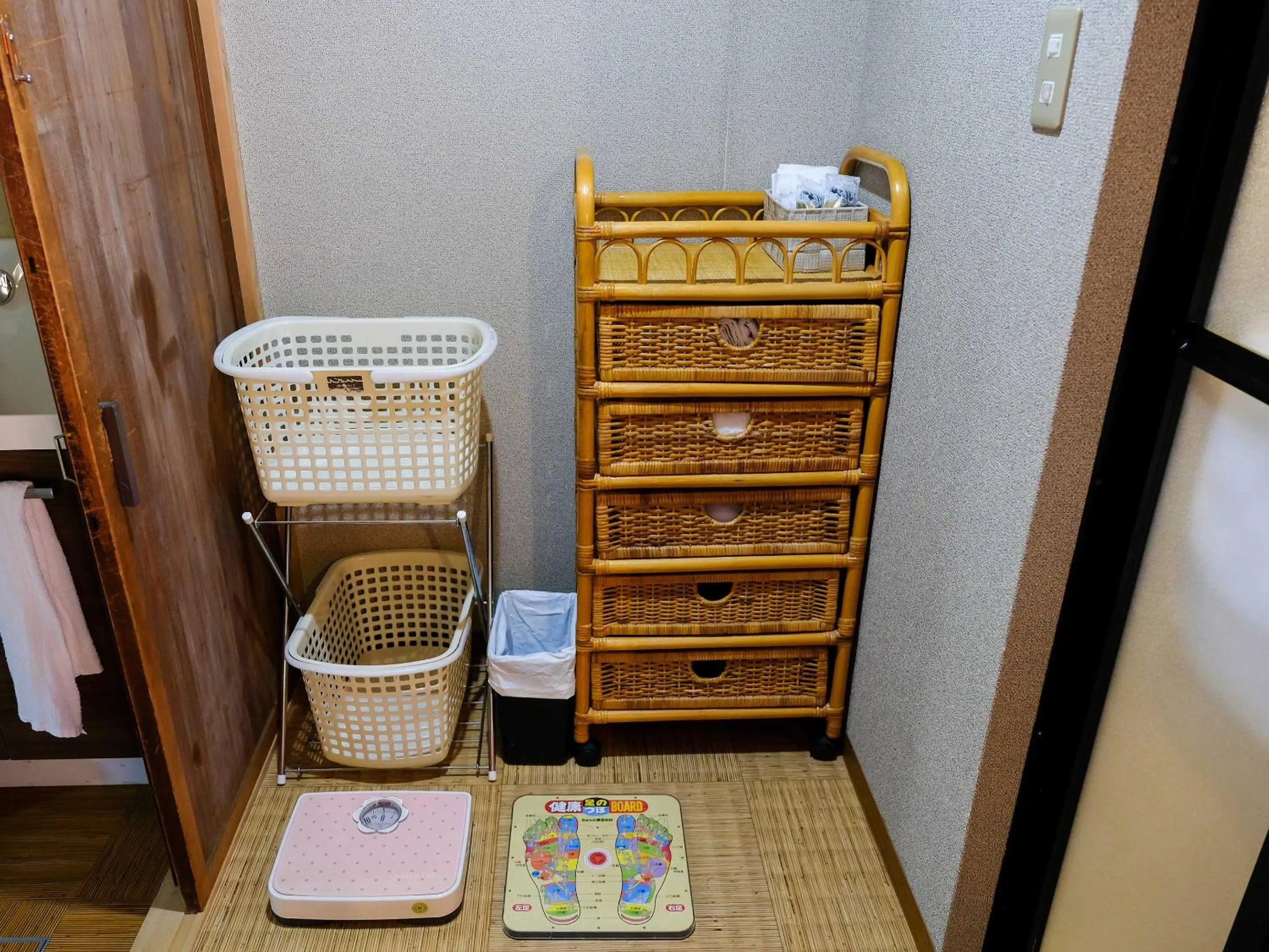 Bathroom in K-style kinkakuji