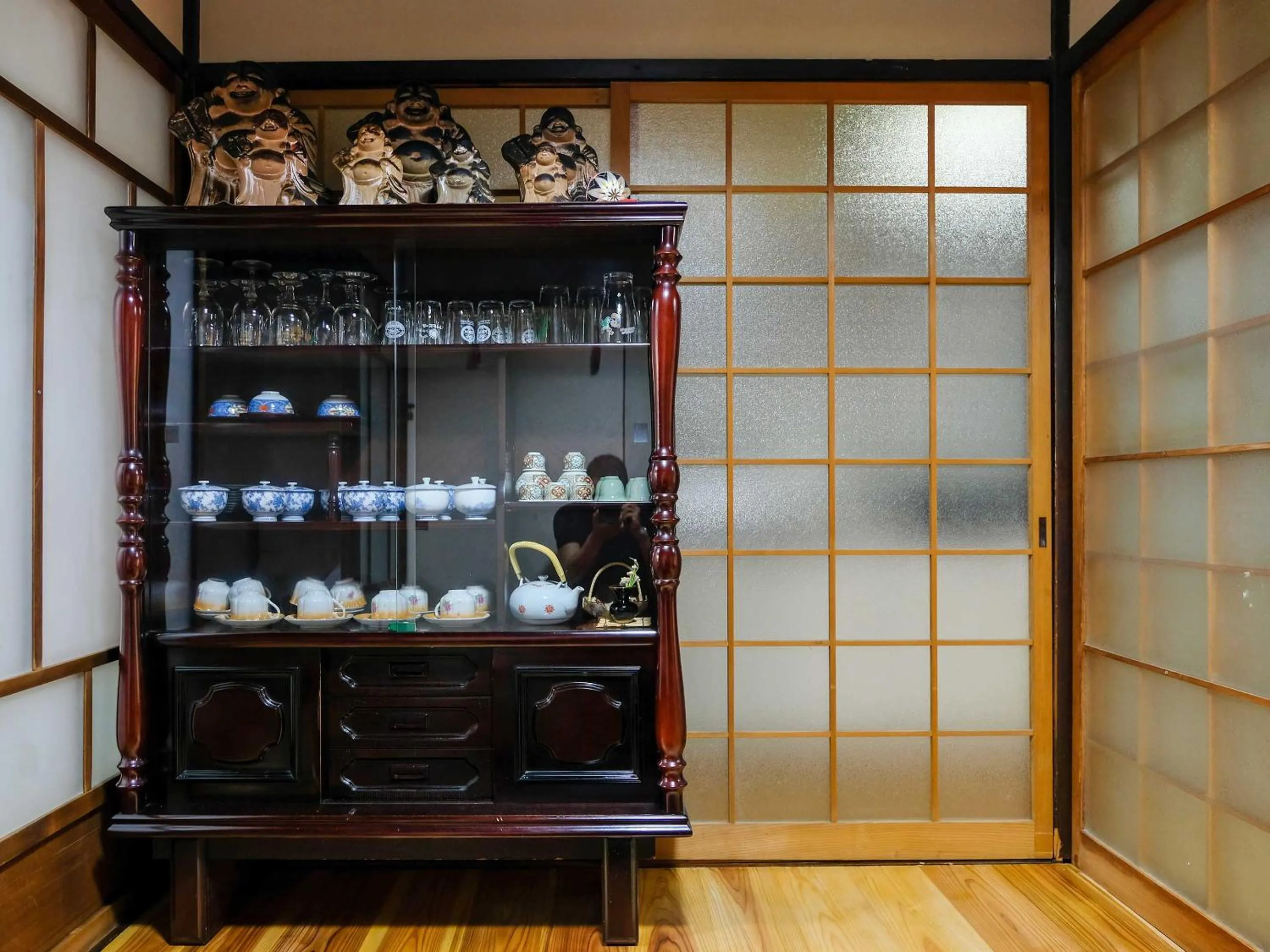 Decorative detail in K-style kinkakuji