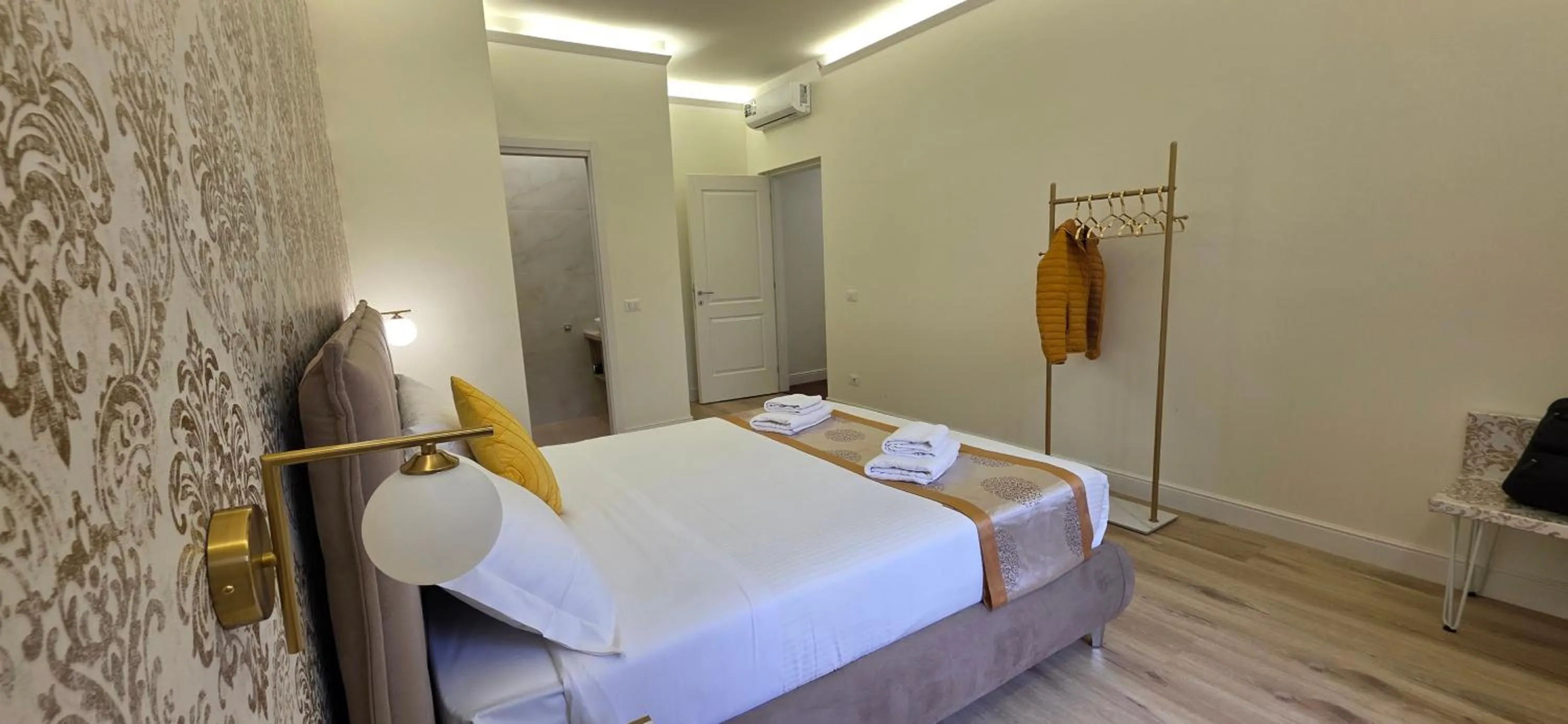 Bedroom, Bed in Rome Aparts