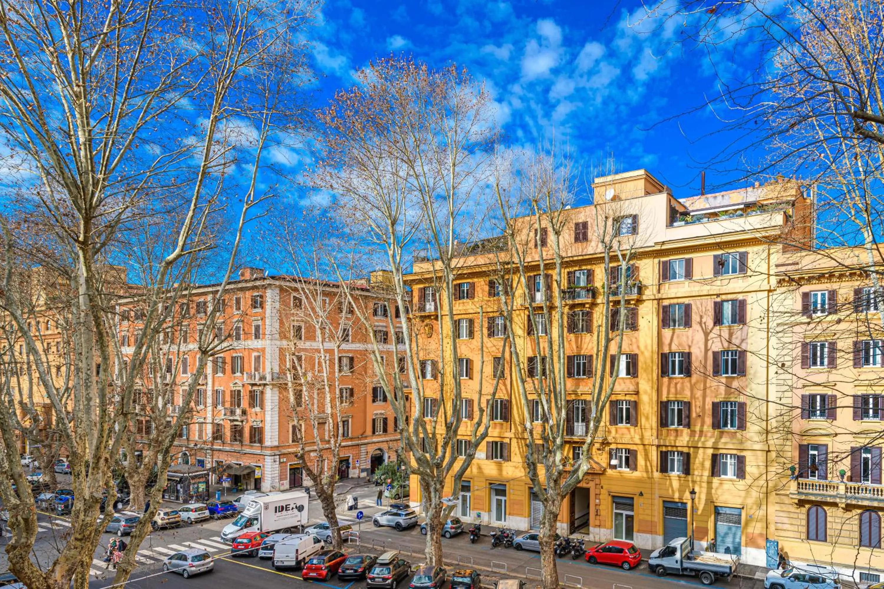 Property building in Rome Aparts