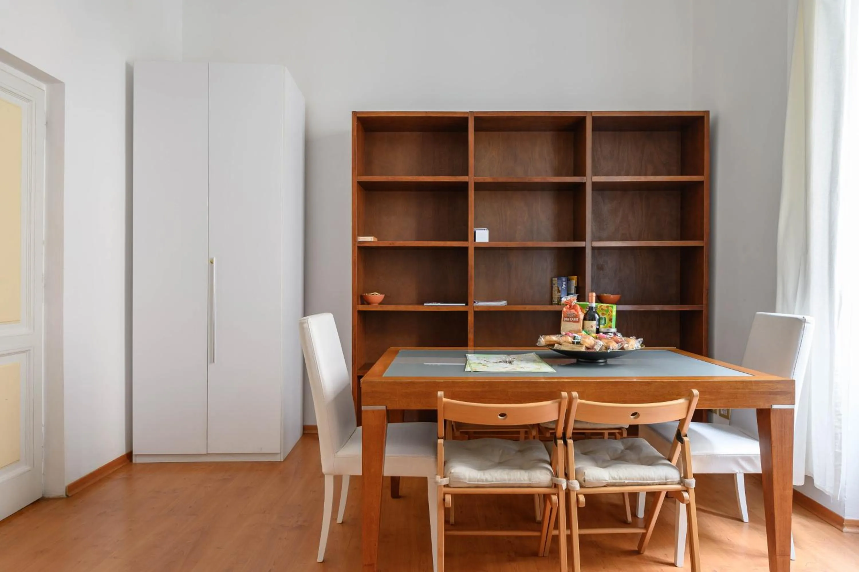 Communal lounge/ TV room in Rome Aparts