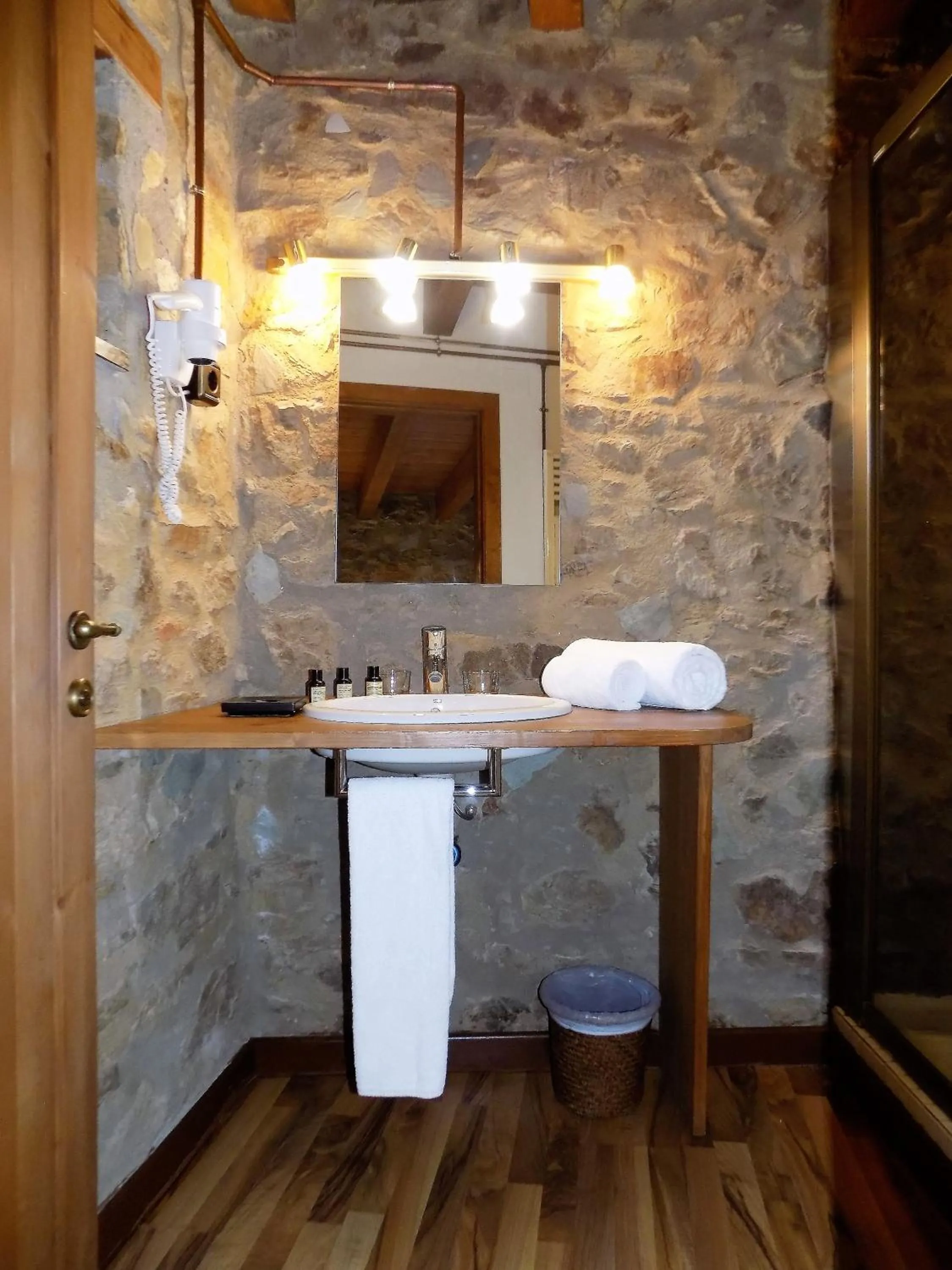 Bathroom in Can Gasparó HotelRural&Restaurant