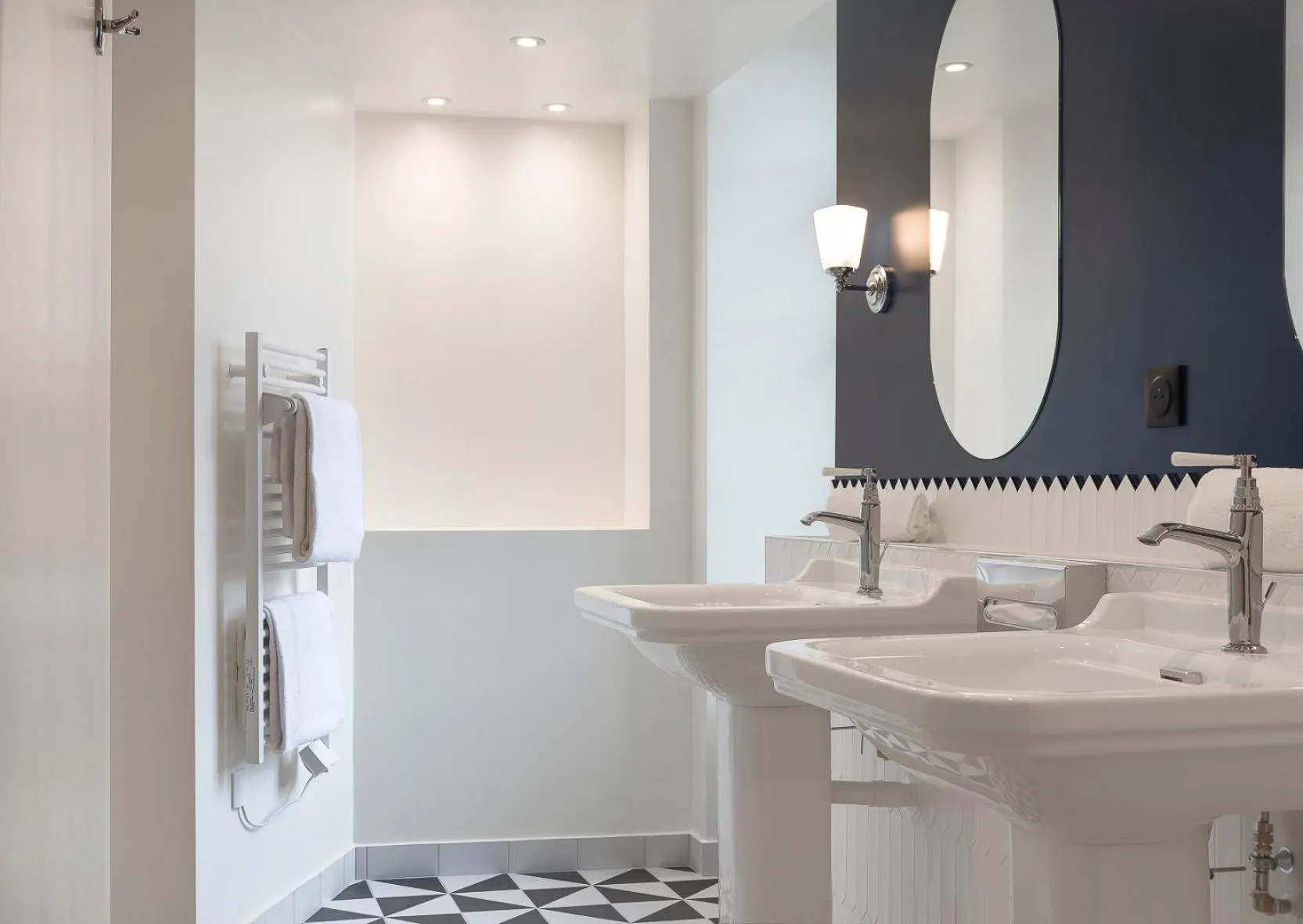 Bathroom in Hôtel de la Poste