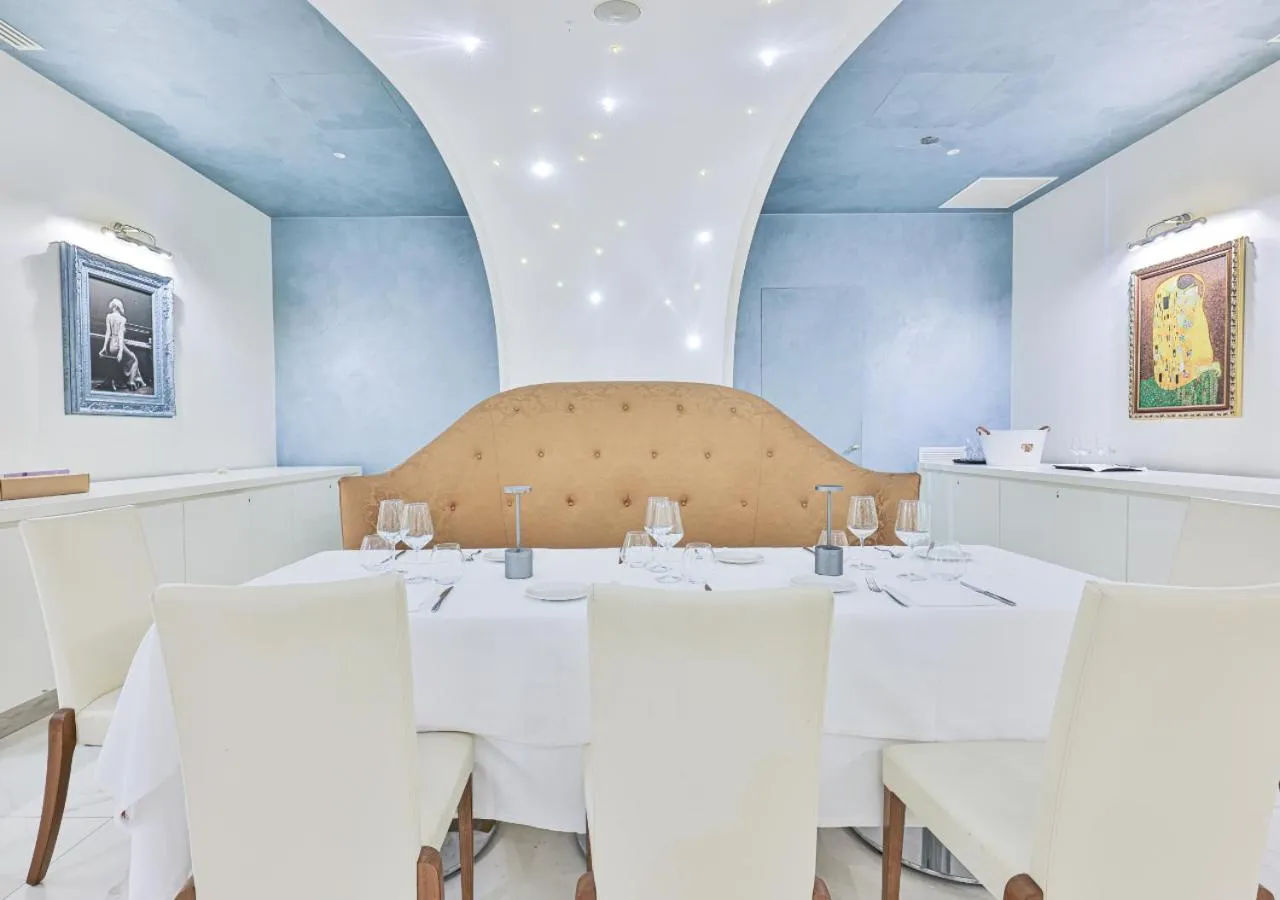 Restaurant/places to eat in Grand Hotel Salsomaggiore