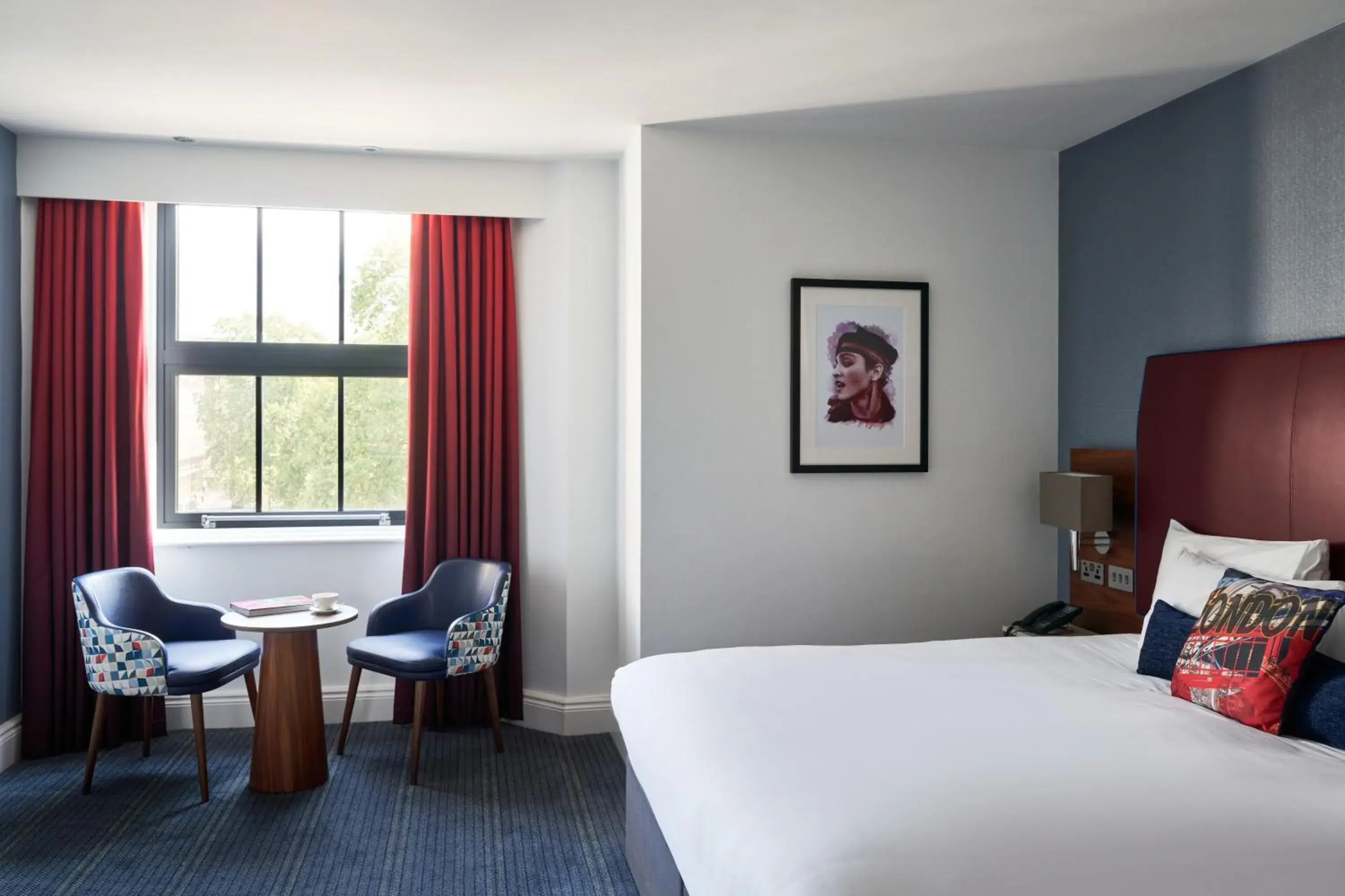 Executive King in The Cumberland, London Executive King in The Cumberland, London