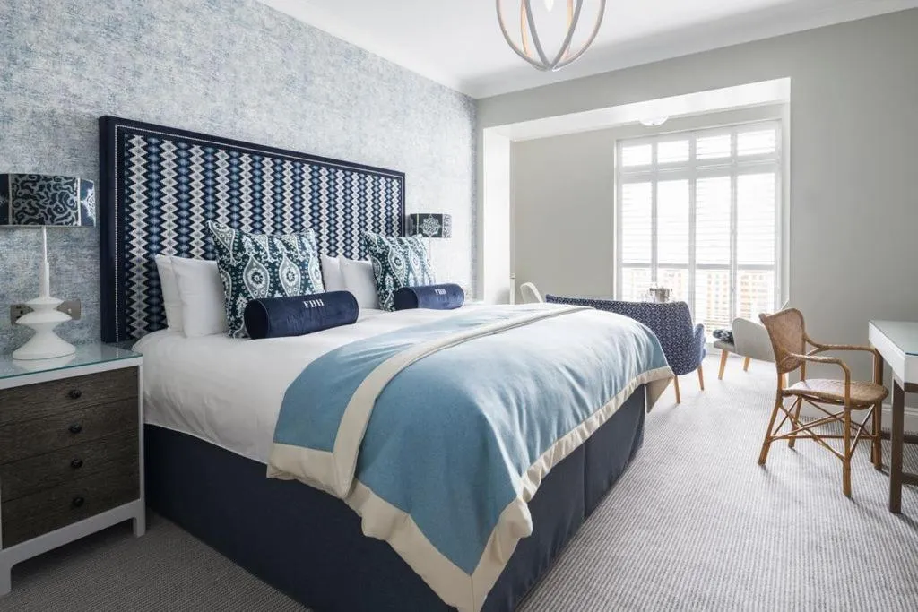 Bed in Harbour Hotel Fowey