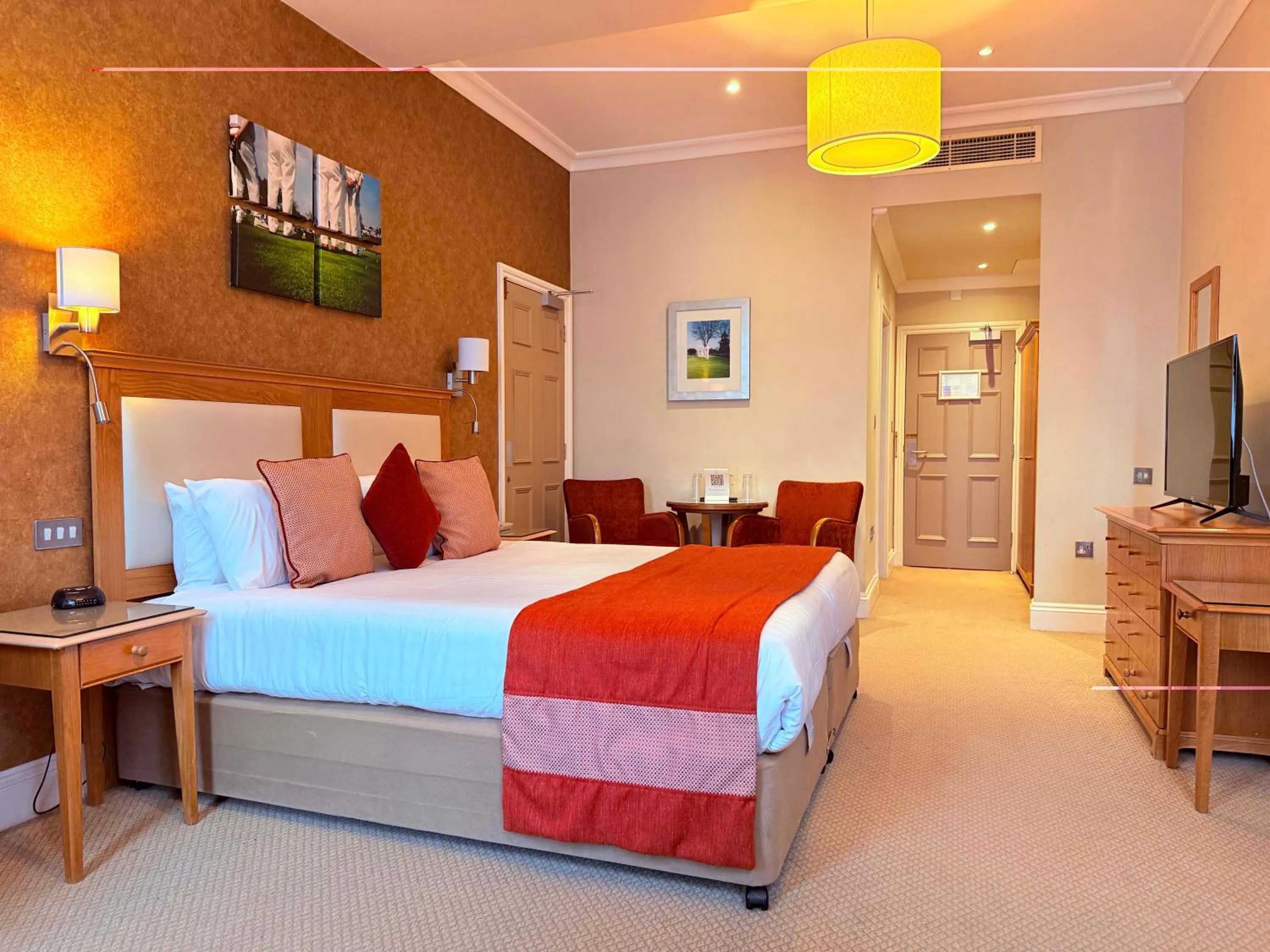 Bedroom, Bed in The Grand Hotel