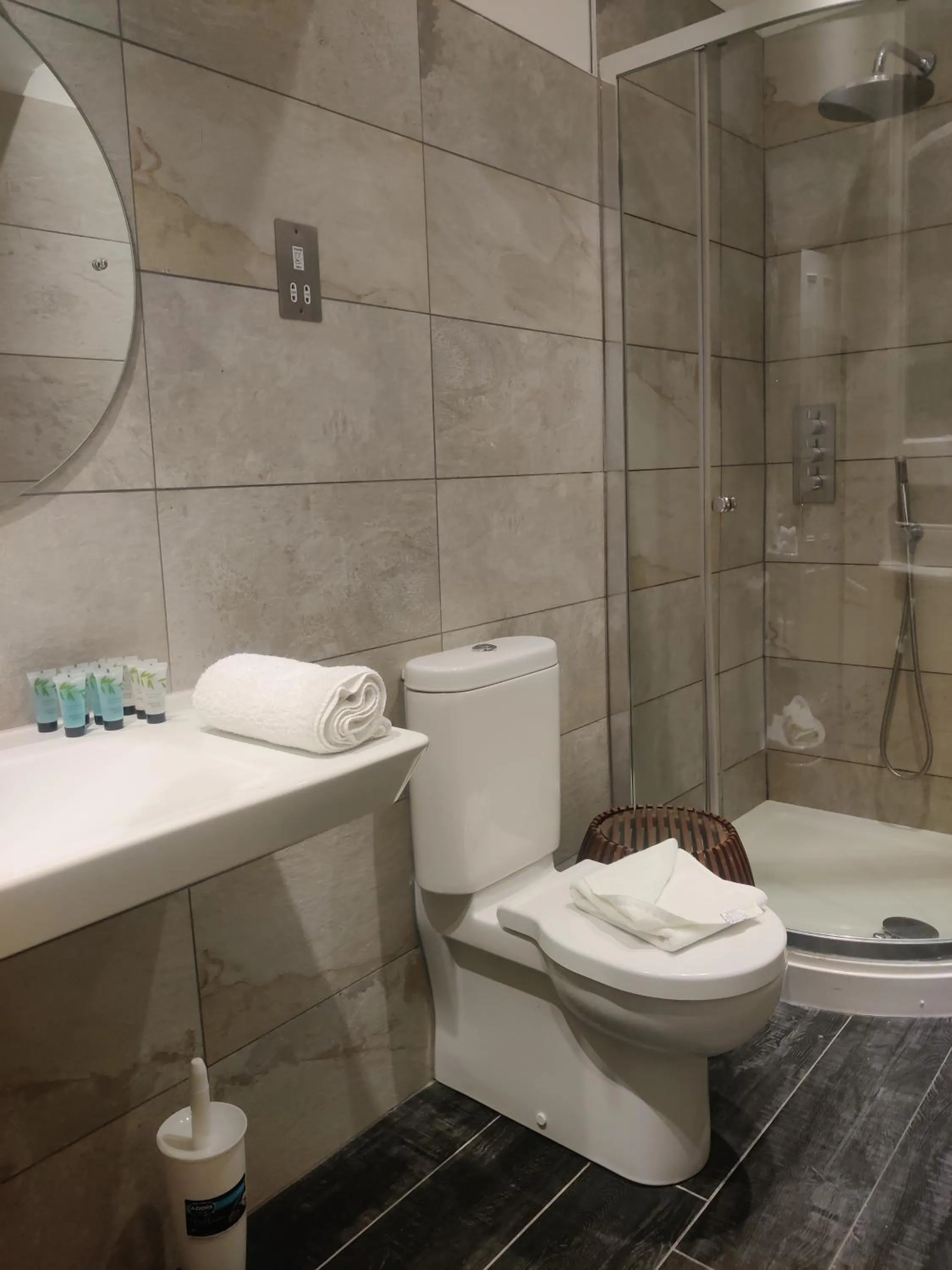 Bathroom in Blue Bells Hotel