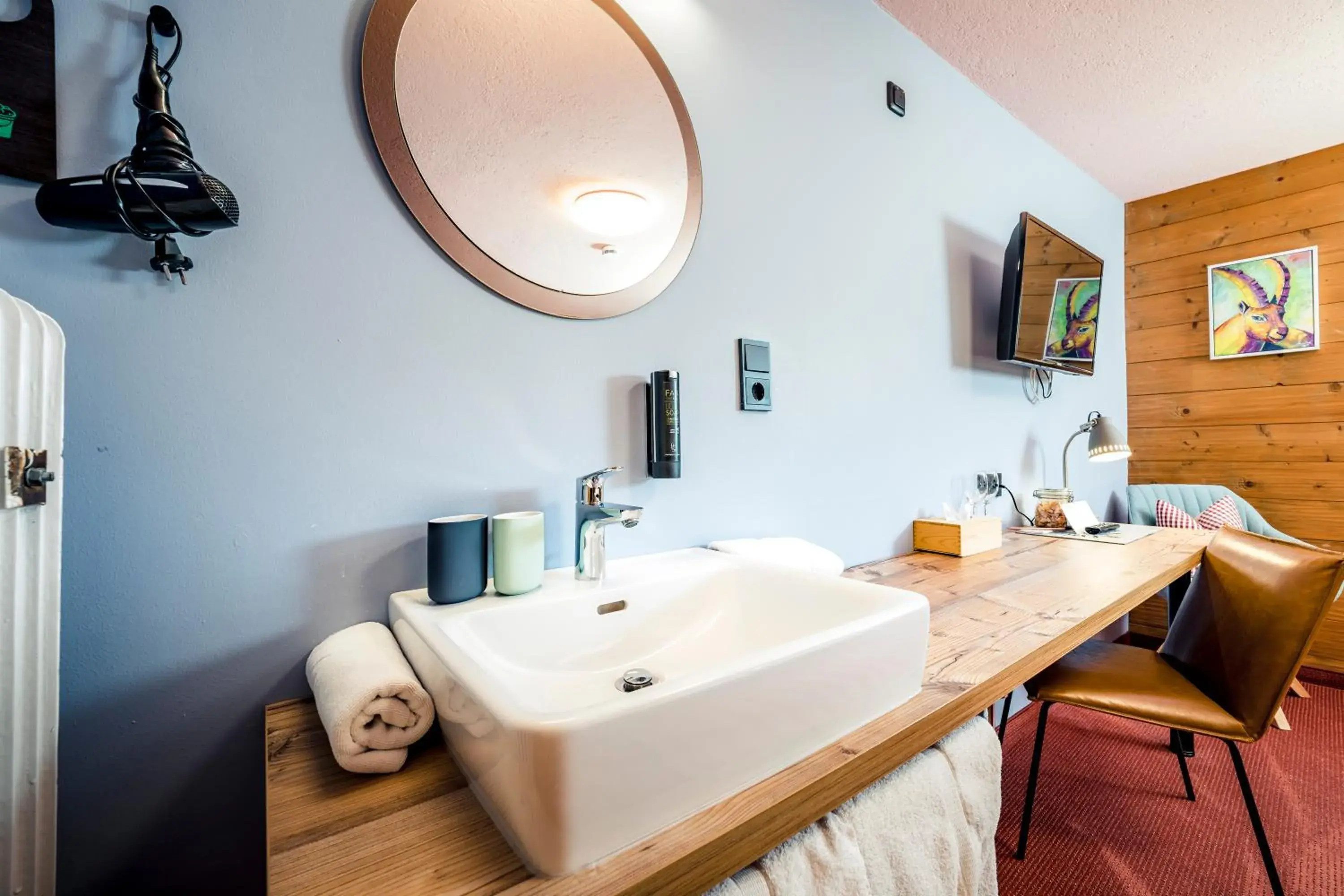 Double Room with Shared Bathroom in Pension der Steinbock - das 300 Jahre alte Bauernhaus - TIROL Double Room with Shared Bathroom in Pension der Steinbock - das 300 Jahre alte Bauernhaus - TIROL