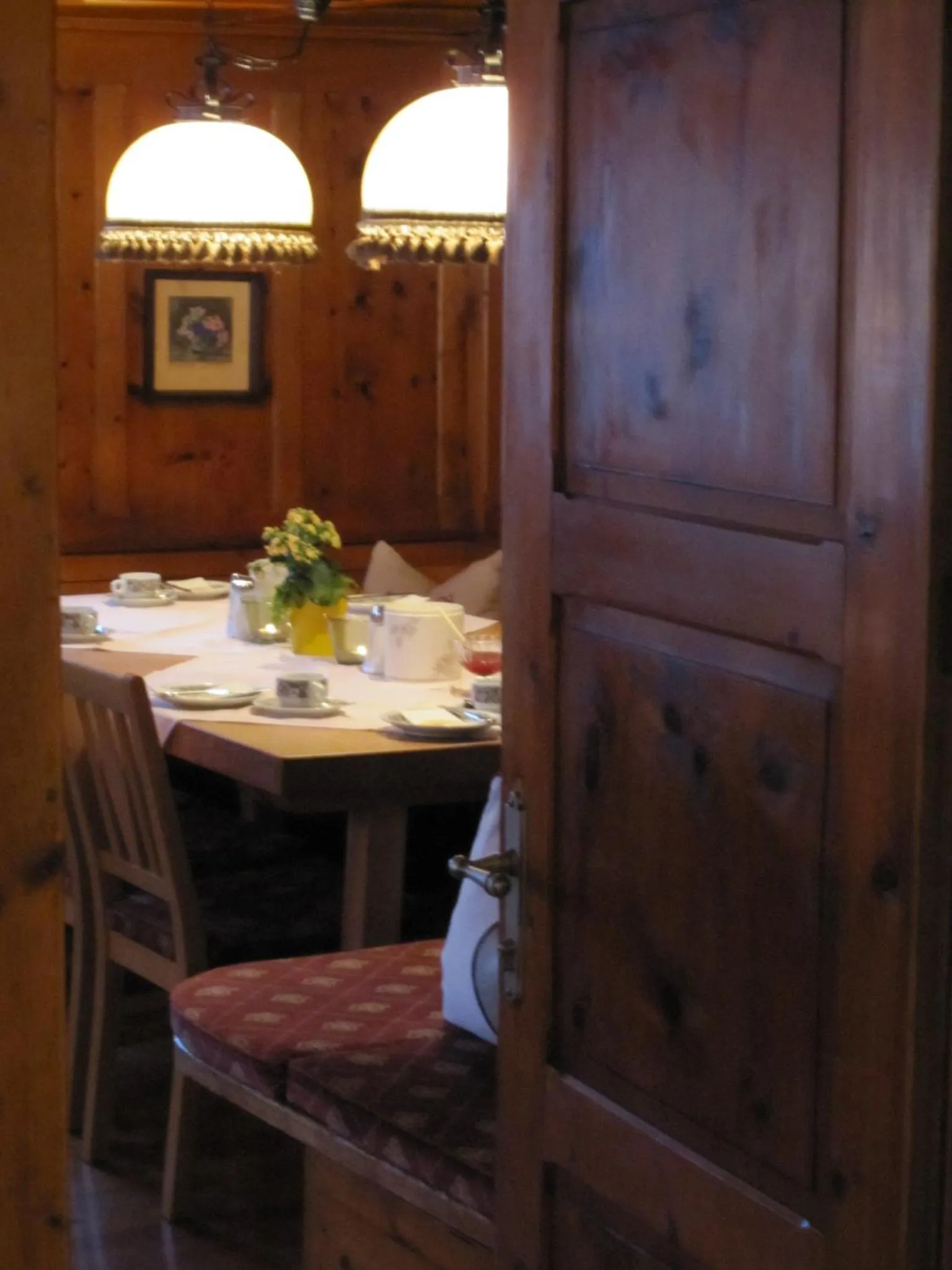 Restaurant/places to eat in Pension der Steinbock - das 300 Jahre alte Bauernhaus - TIROL