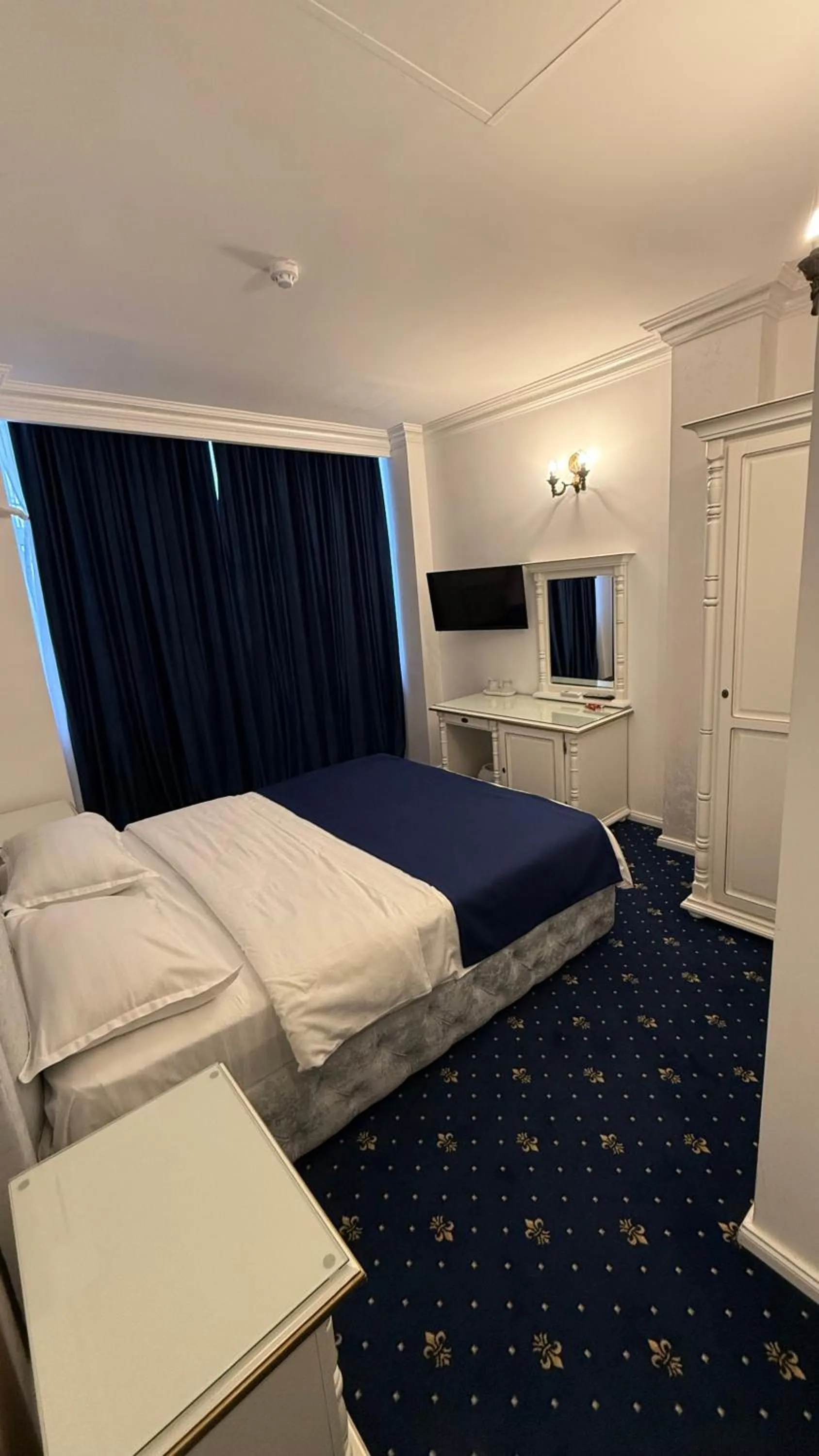 Bed in Hotel Central