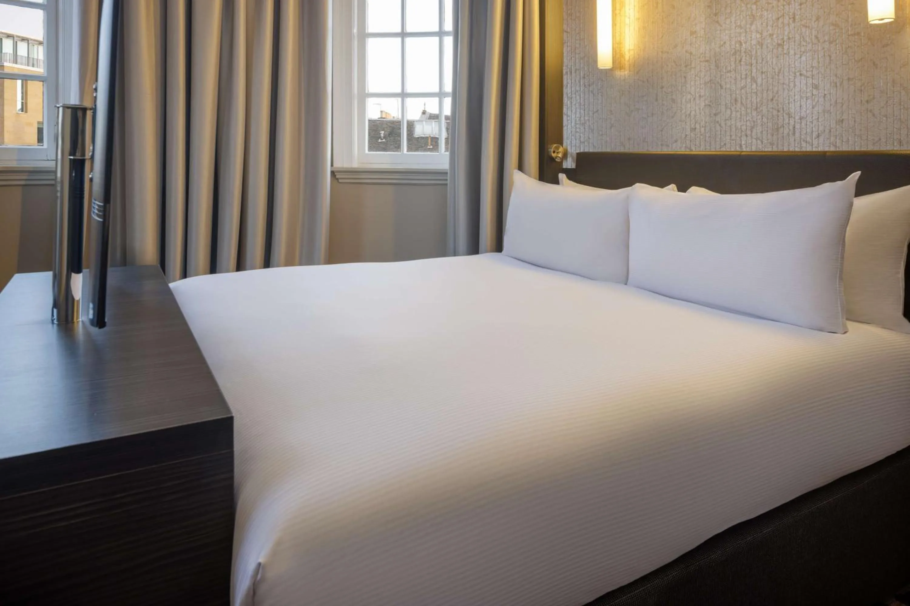 Bed in Doubletree by Hilton Edinburgh City Centre