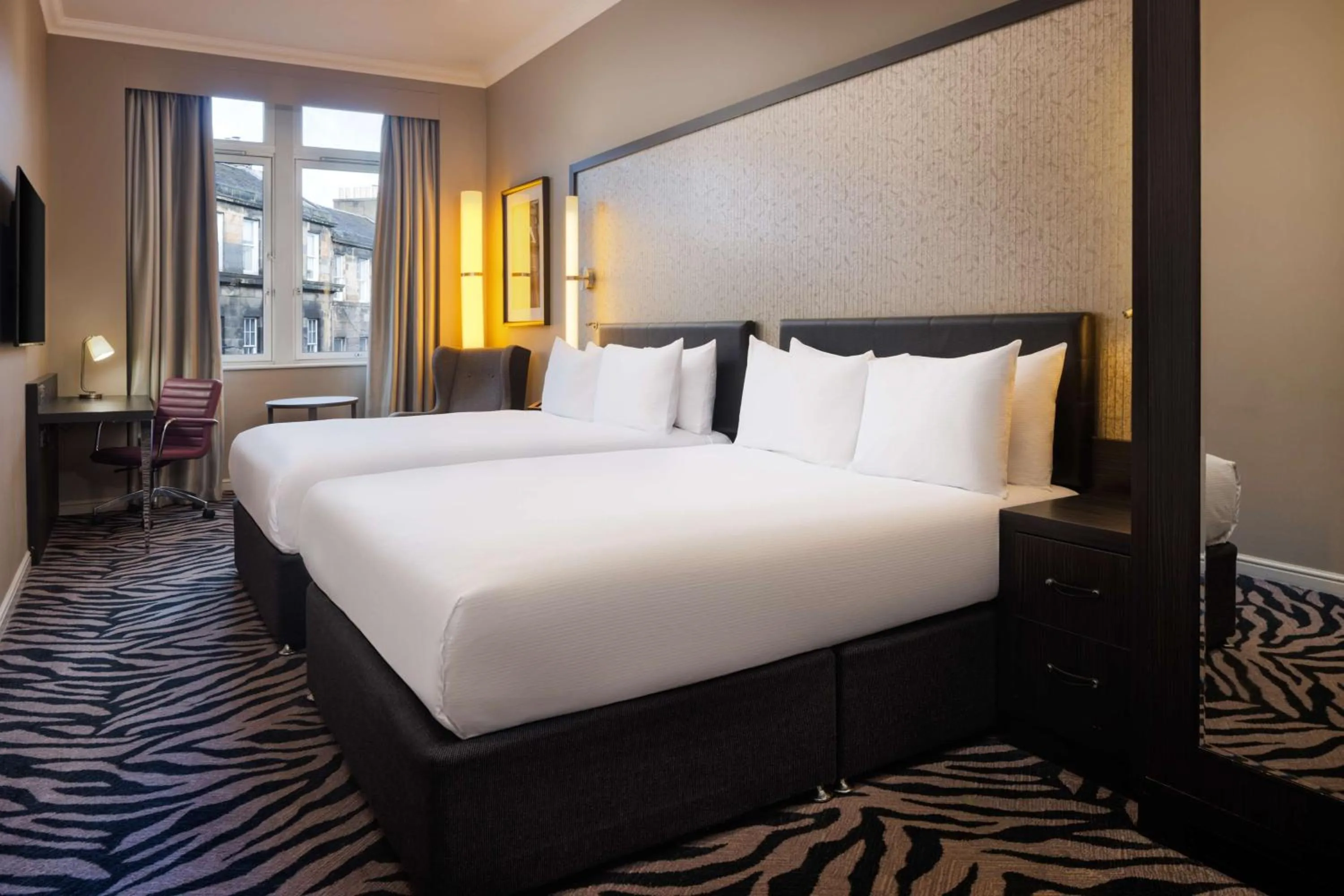 Bed in Doubletree by Hilton Edinburgh City Centre