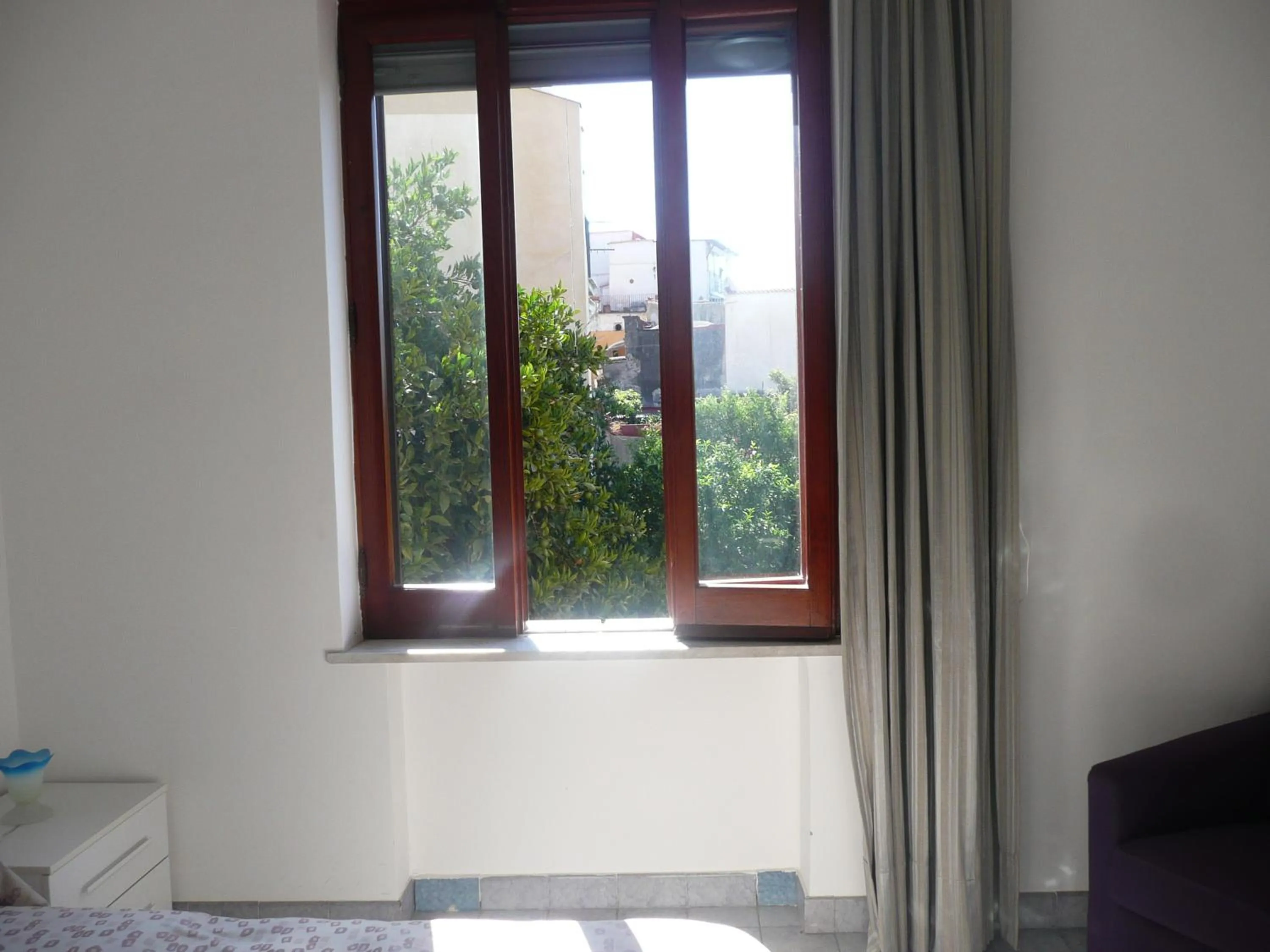 Bed in Garden House Ercolano