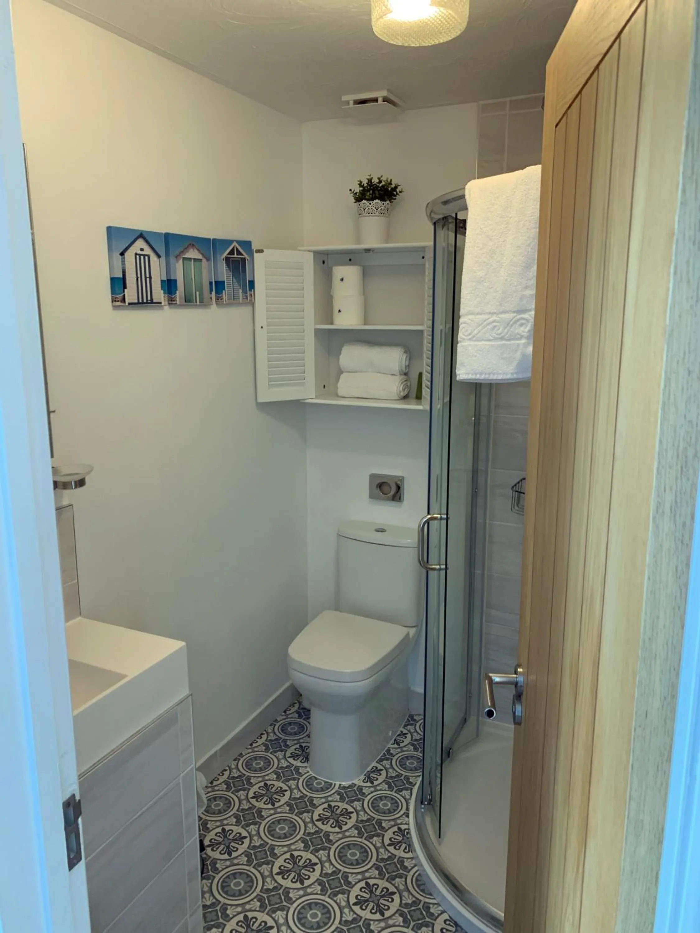 Bathroom in Porth Beach Hotel