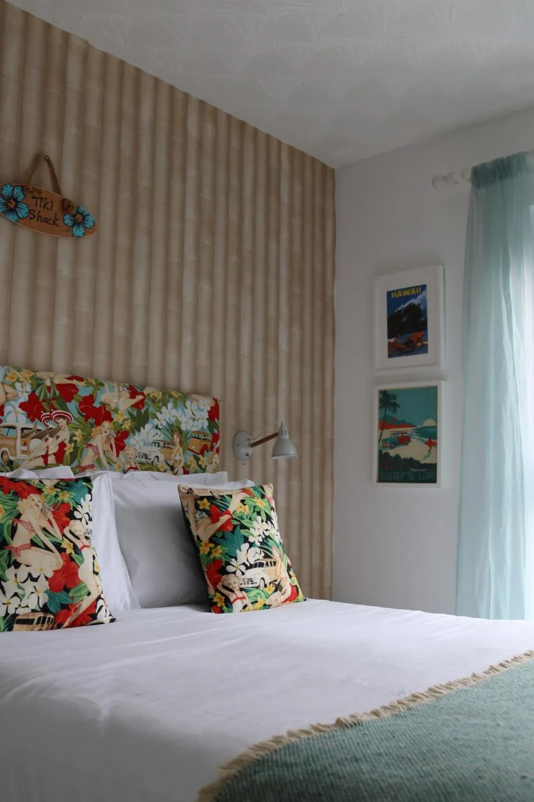 Bed in Porth Beach Hotel