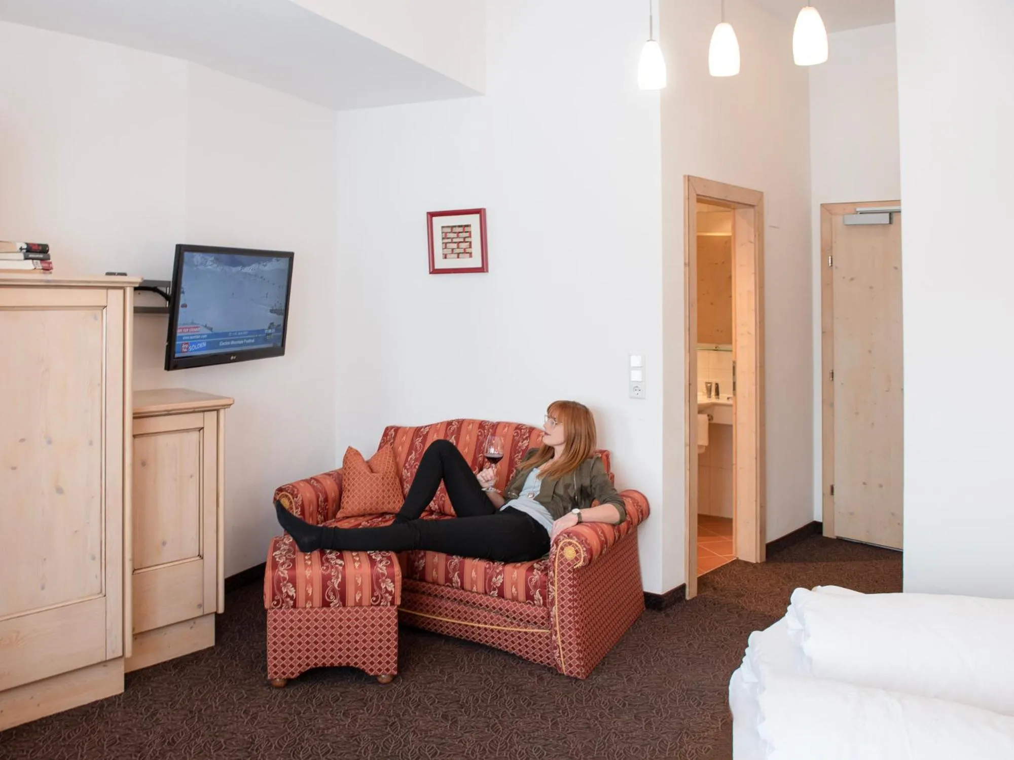 Seating area, Bed in Glanzer Homes Hochsölden