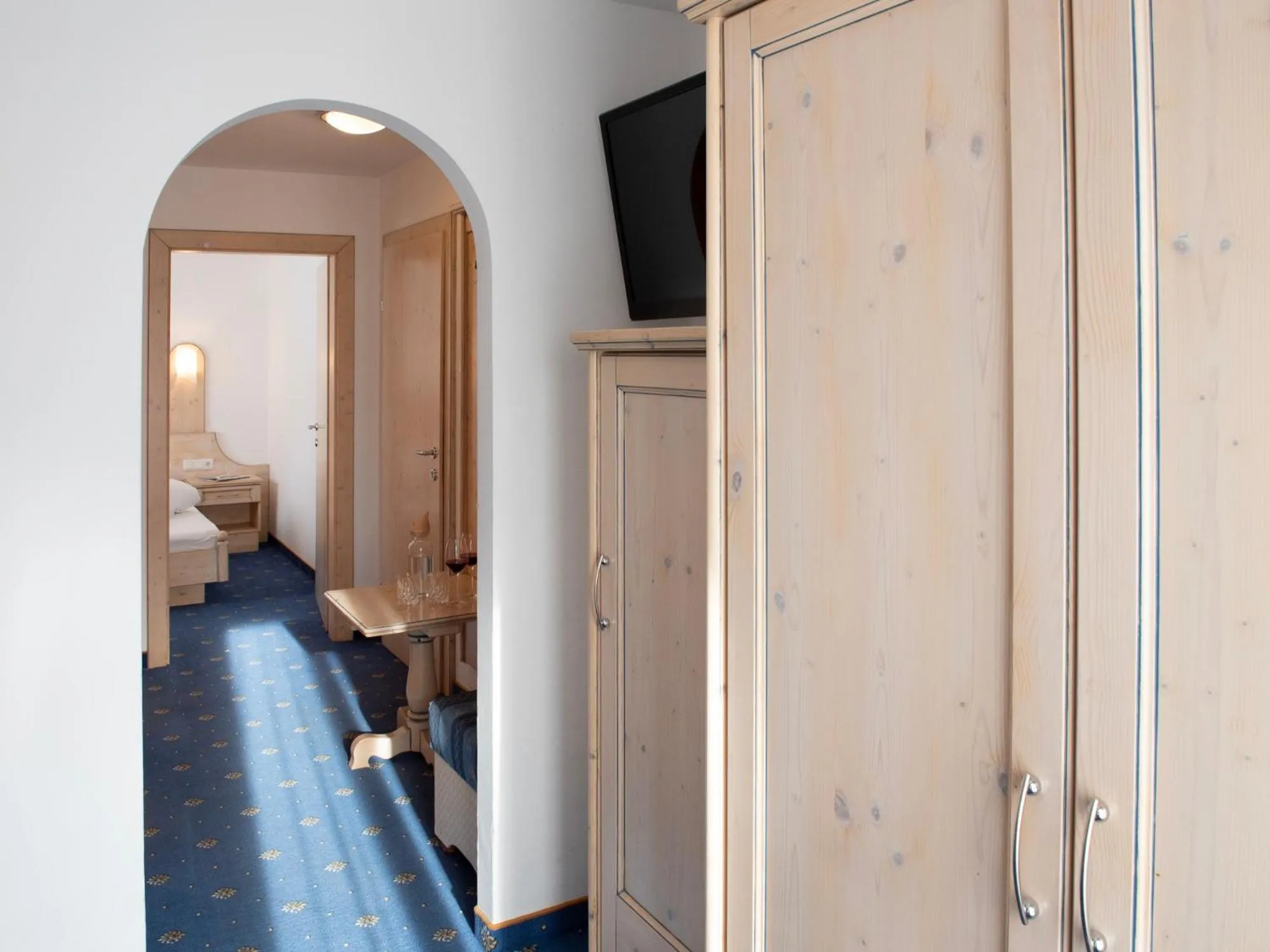 TV and multimedia in Glanzer Homes Hochsölden