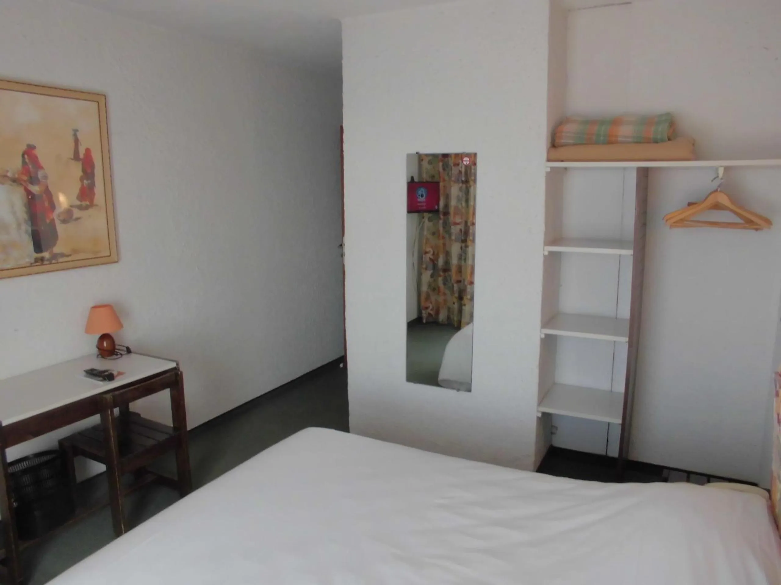 Photo of the whole room, Bed in Cit'Hotel Le Challans