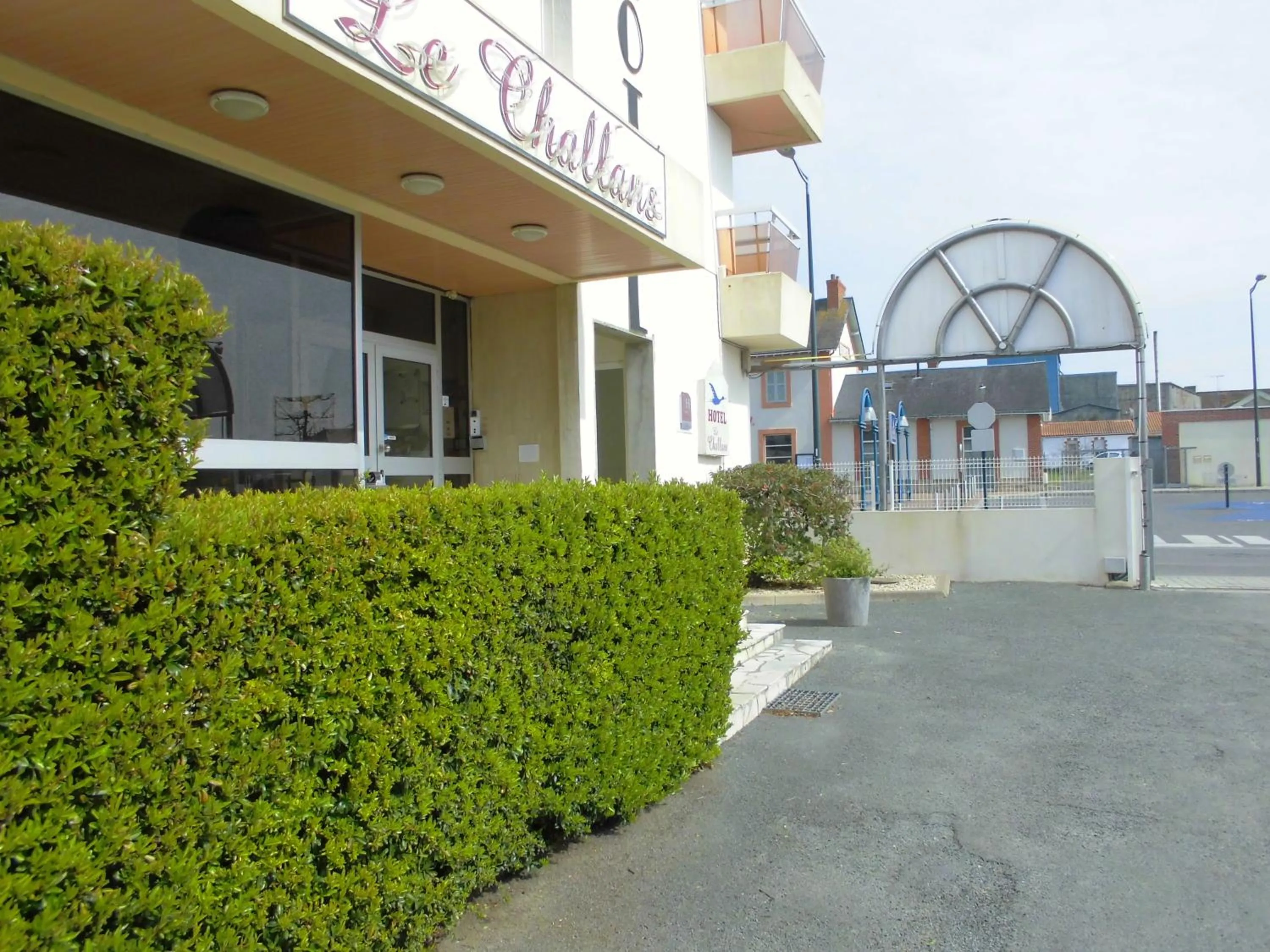 Facade/entrance in Cit'Hotel Le Challans