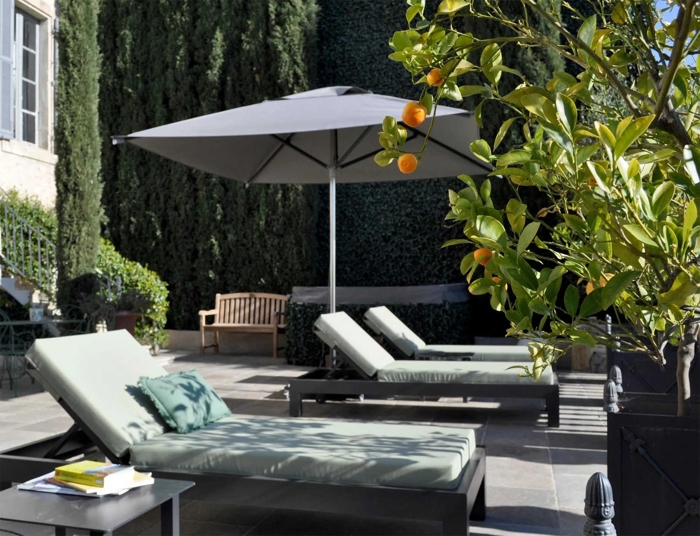 Patio in Le Petit Chateau