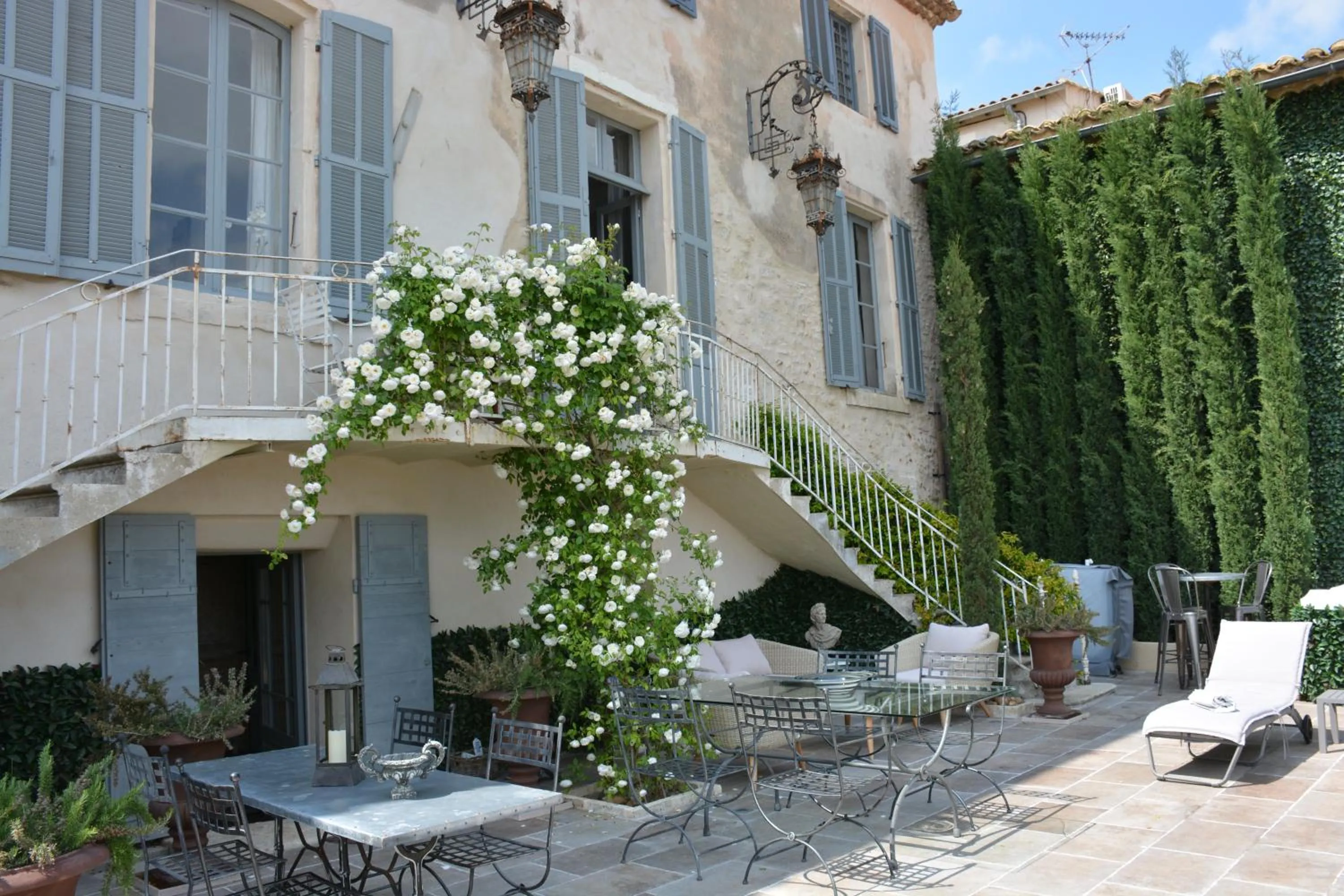 Patio in Le Petit Chateau