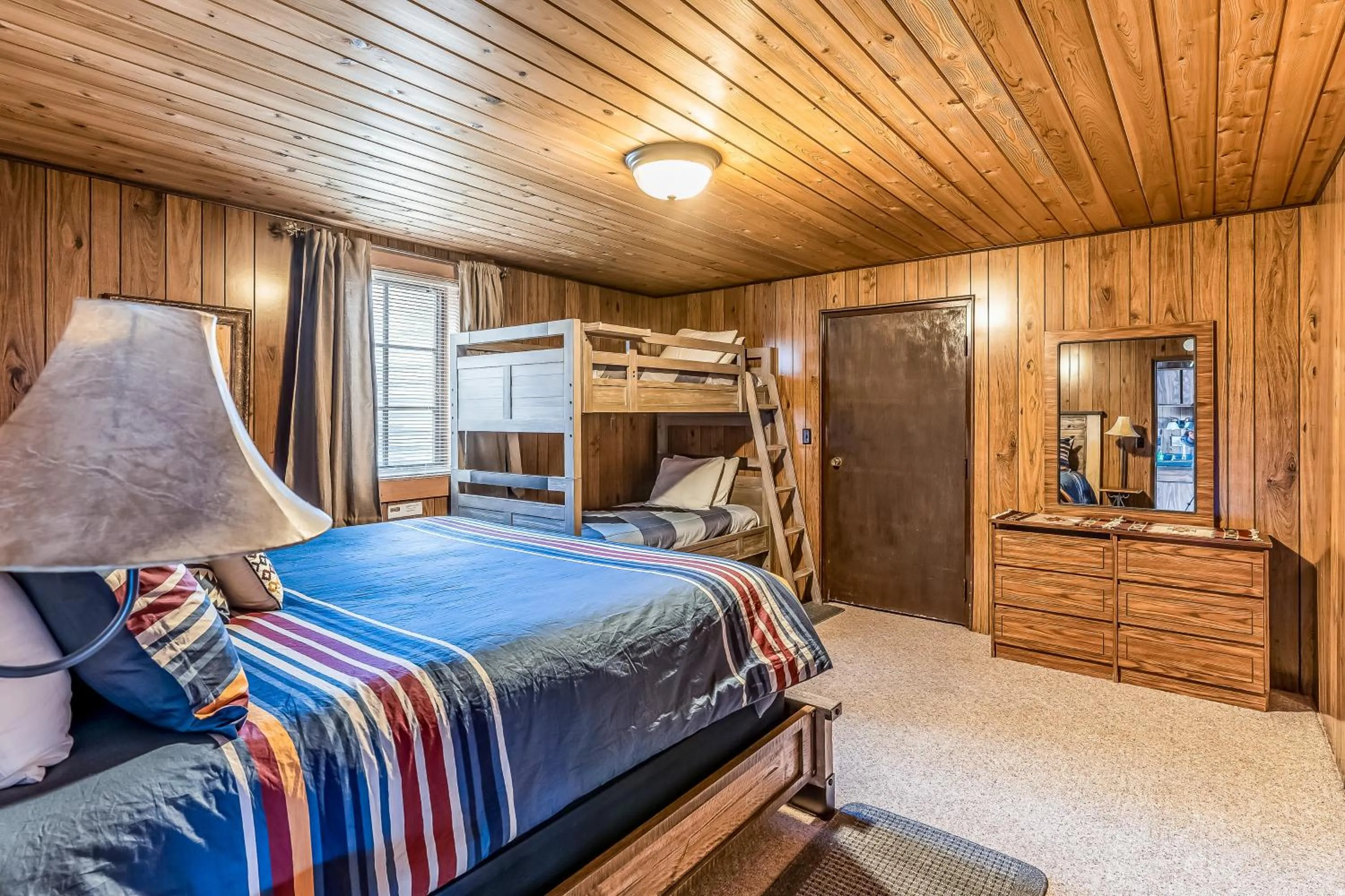 Bed in Bay Point Lakefront 1B Down