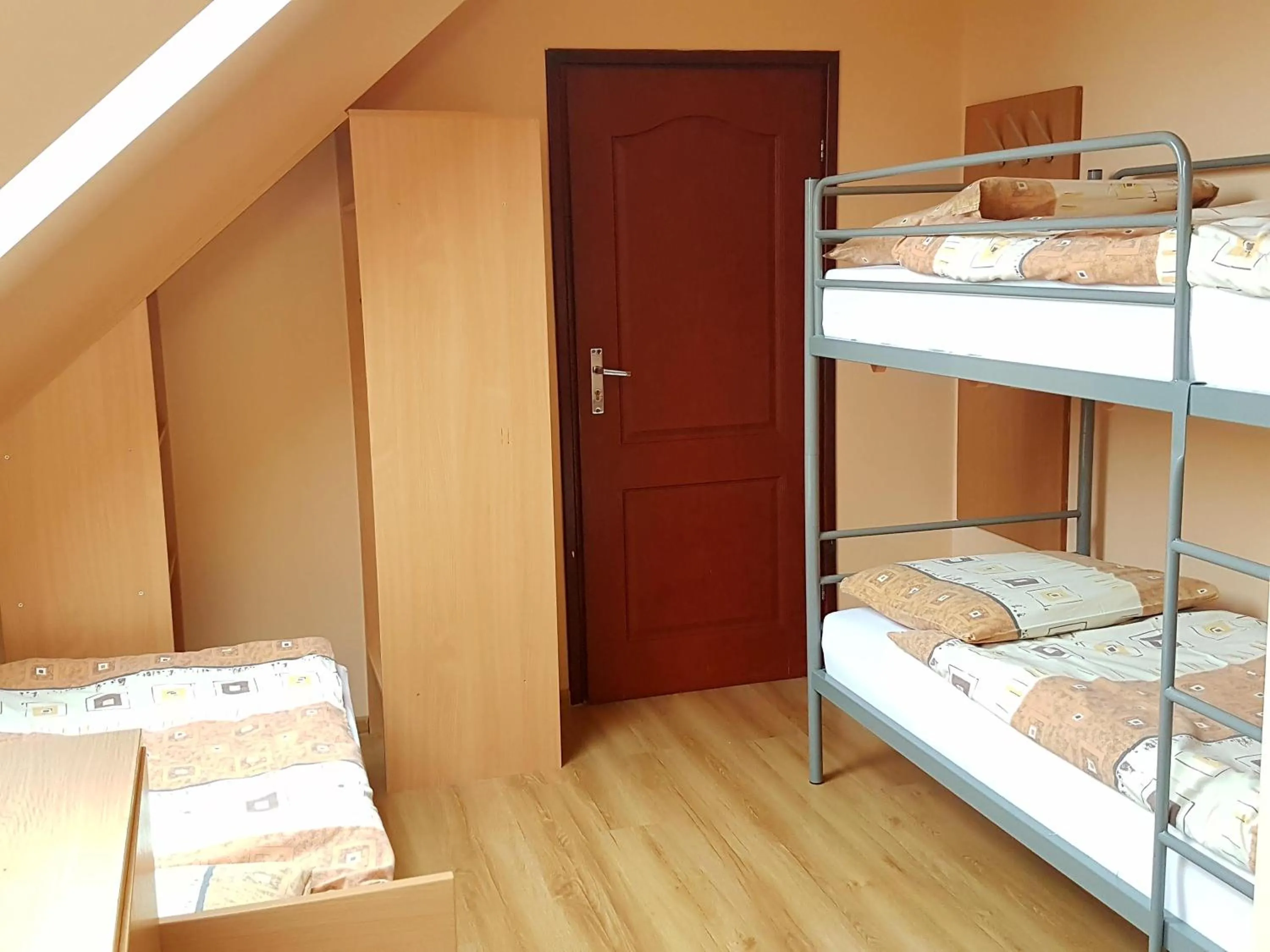 Bed, Bunk Bed in Gościniec Jurajski