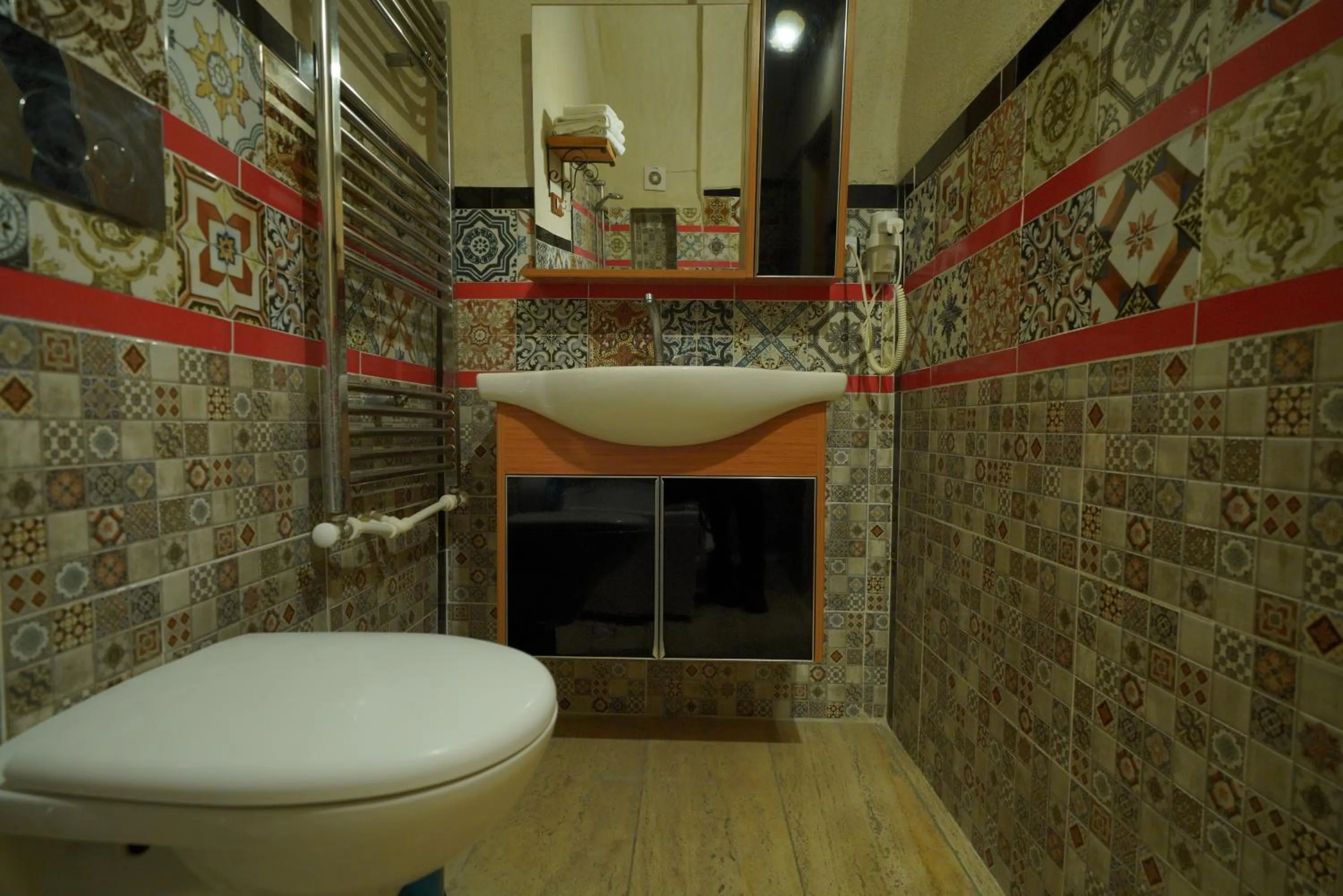 Toilet in Fosil Cave Hotel