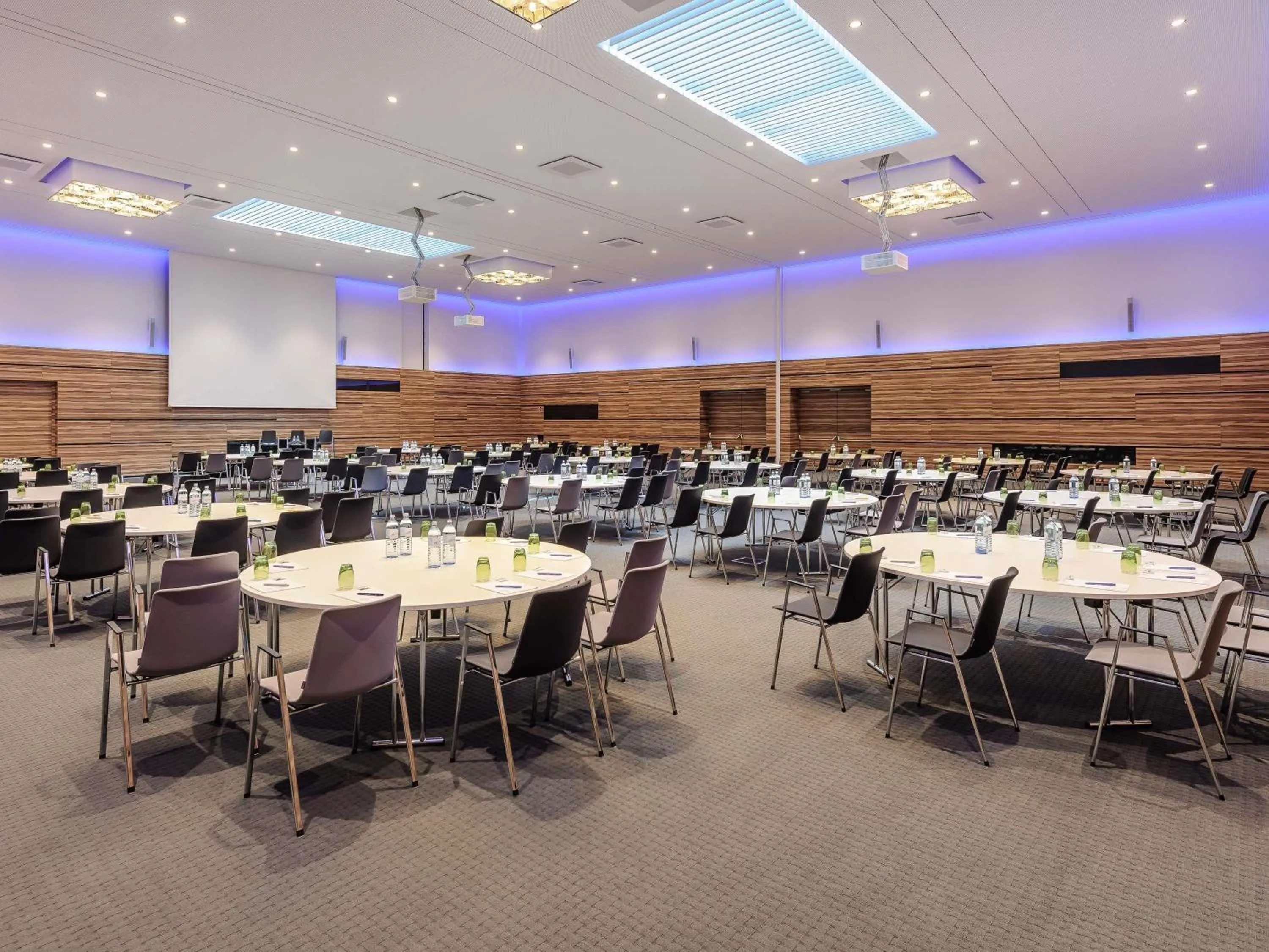 Meeting/conference room in Novotel Wien Hauptbahnhof