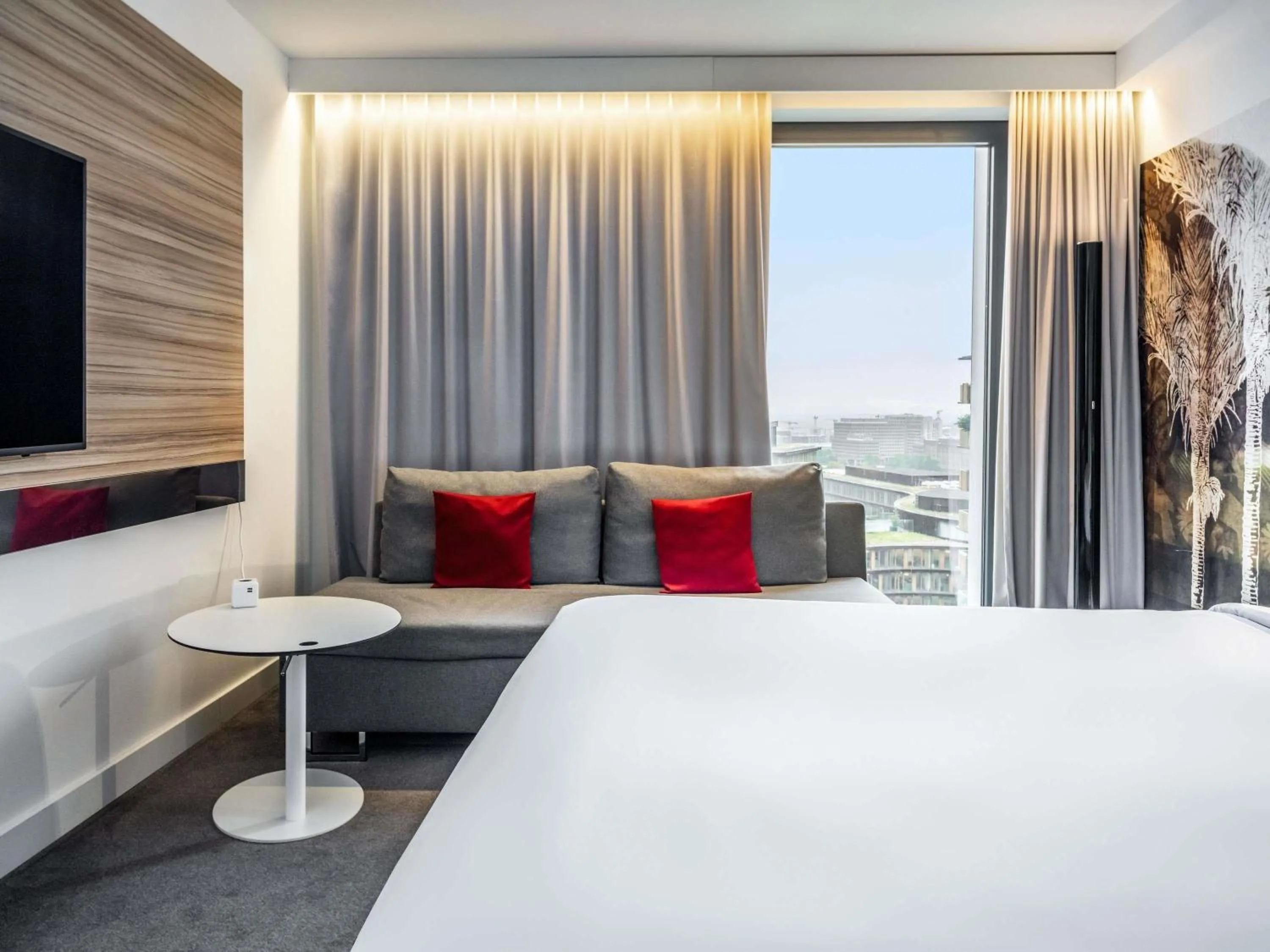 Bedroom, Bed in Novotel Wien Hauptbahnhof