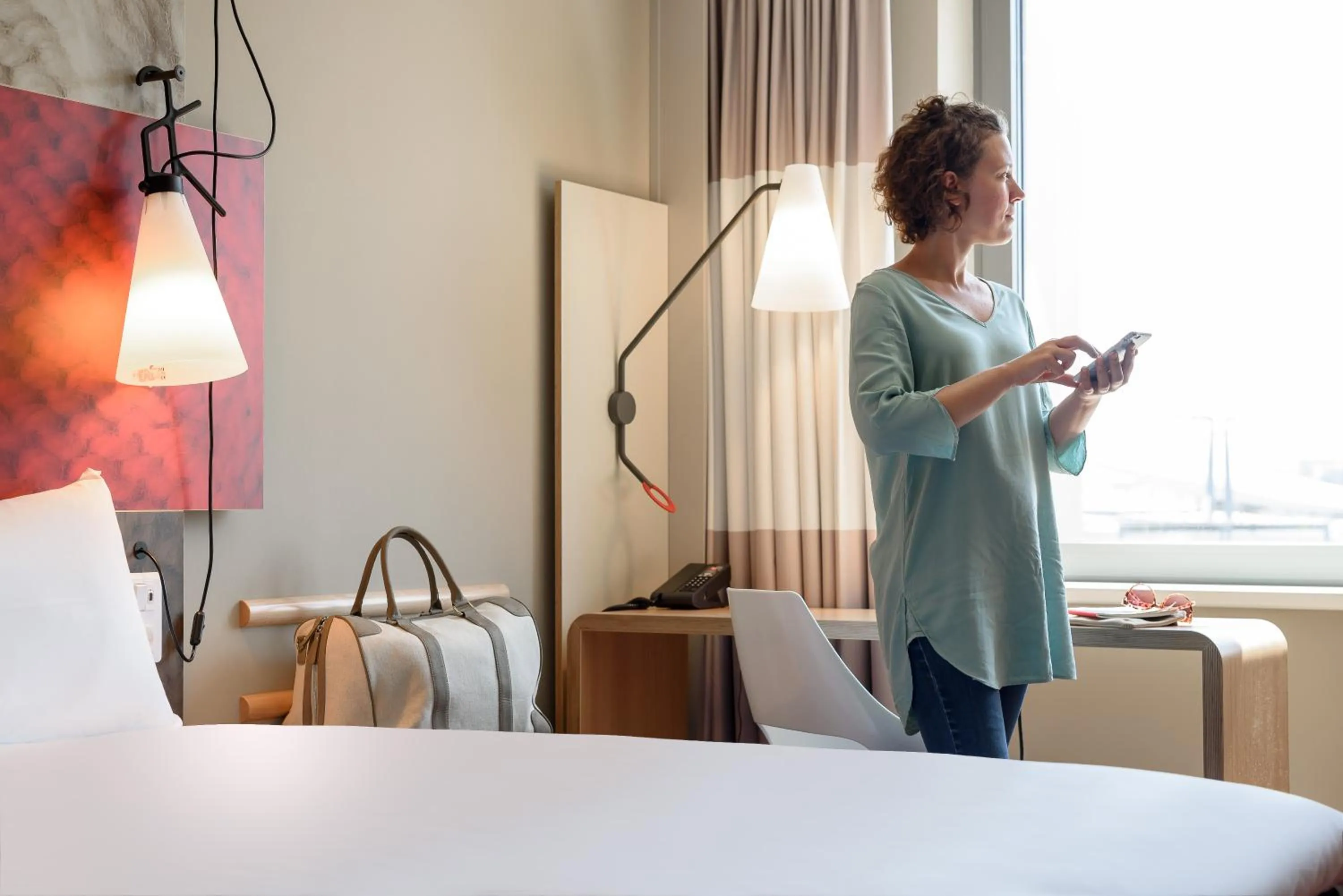 Photo of the whole room, Bed in ibis Wien Hauptbahnhof