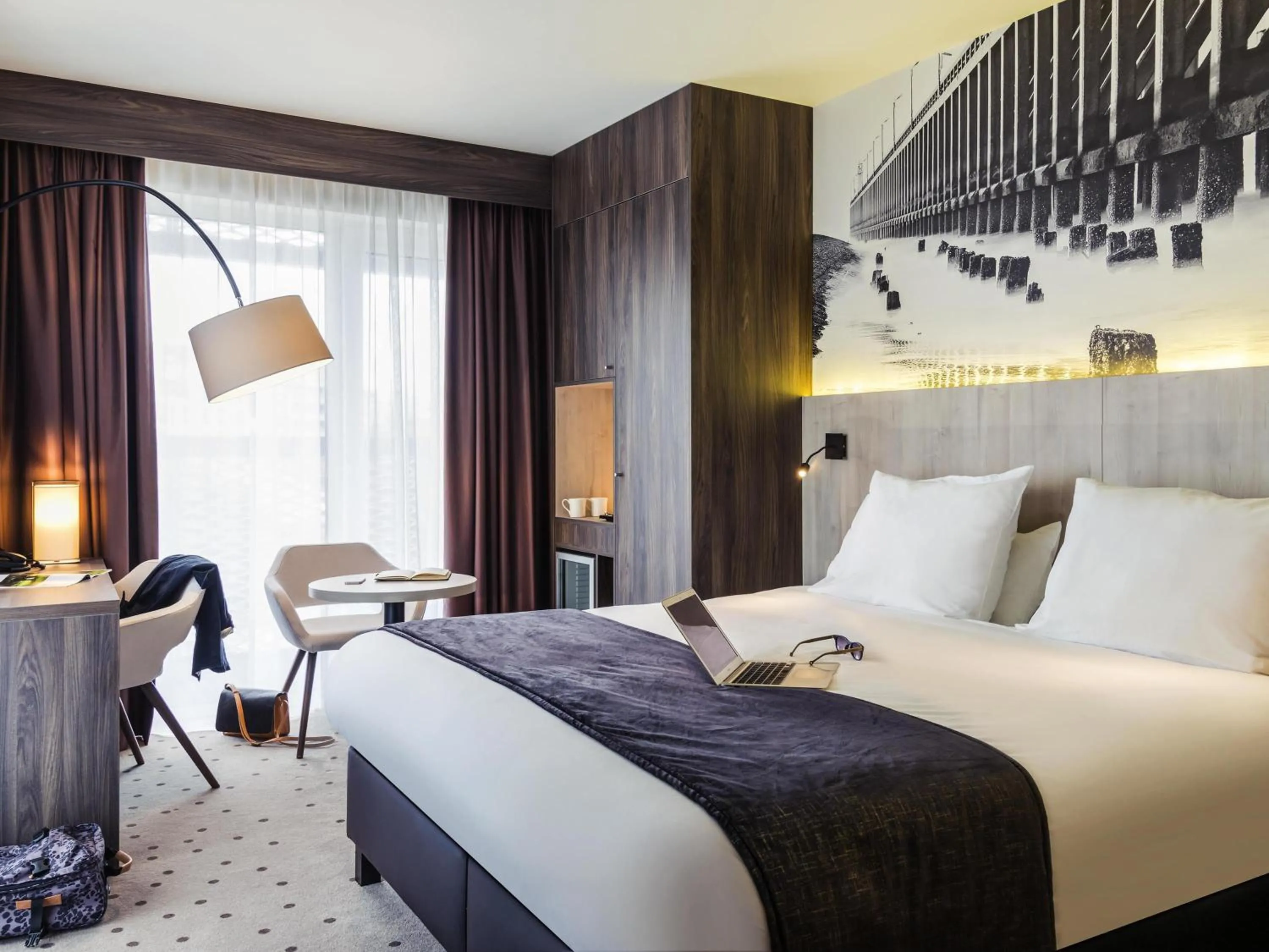 Business facilities, Bed in Mercure Blankenberge