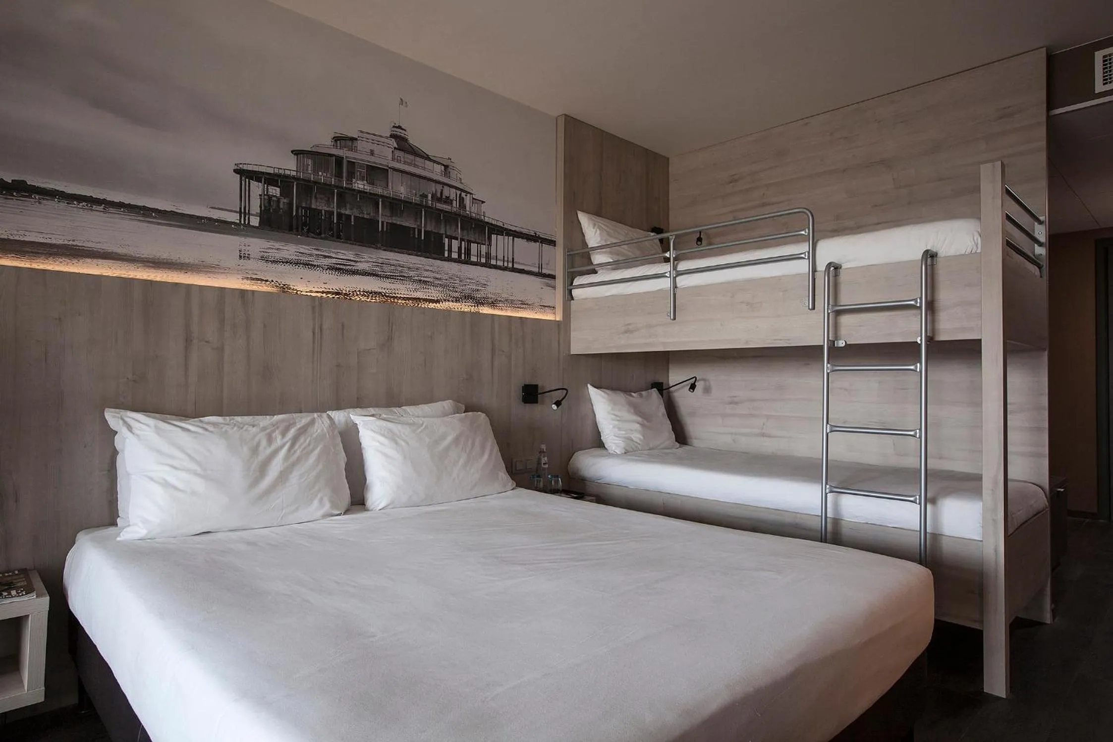 bunk bed, Bed in Mercure Blankenberge