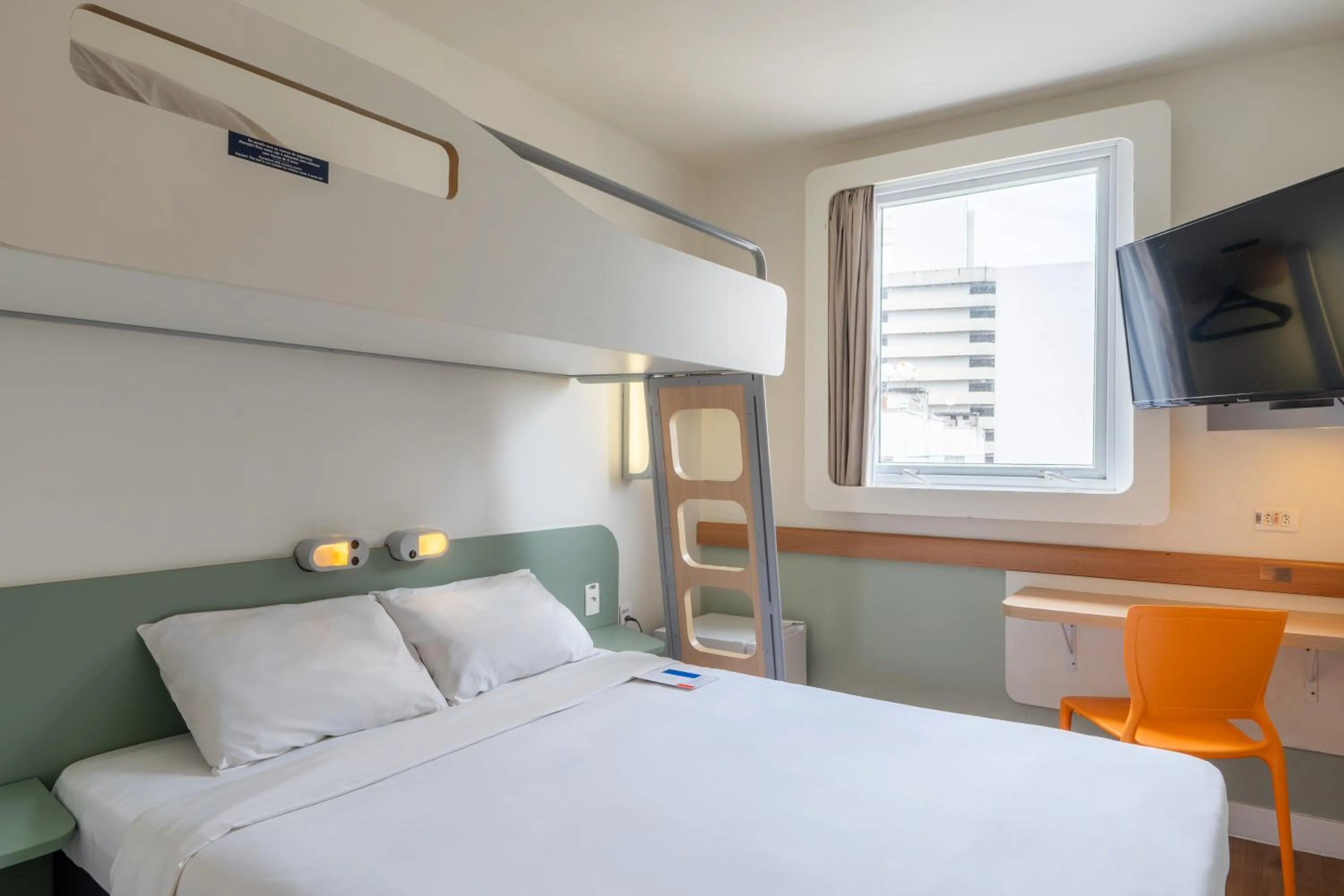 Bed in ibis budget RJ Praia de Botafogo